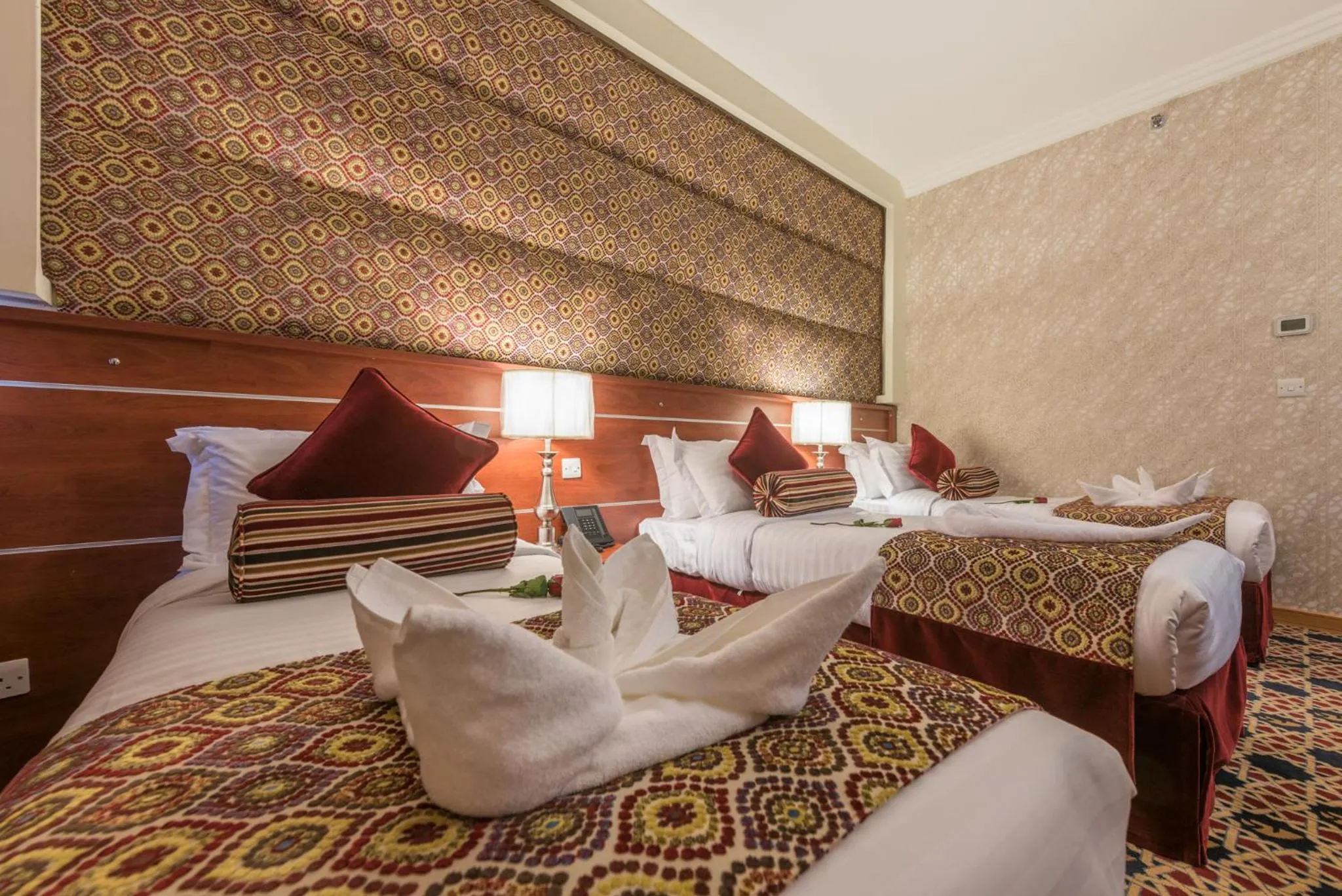 Bedroom, Bed in Nusk Al Madinah