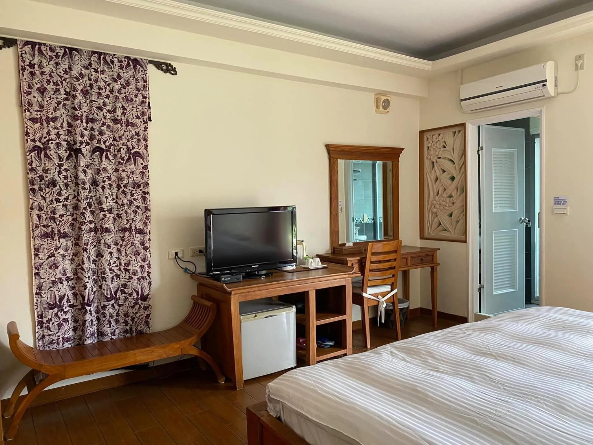 Photo of the whole room, Bed in Mamalulu Hostel