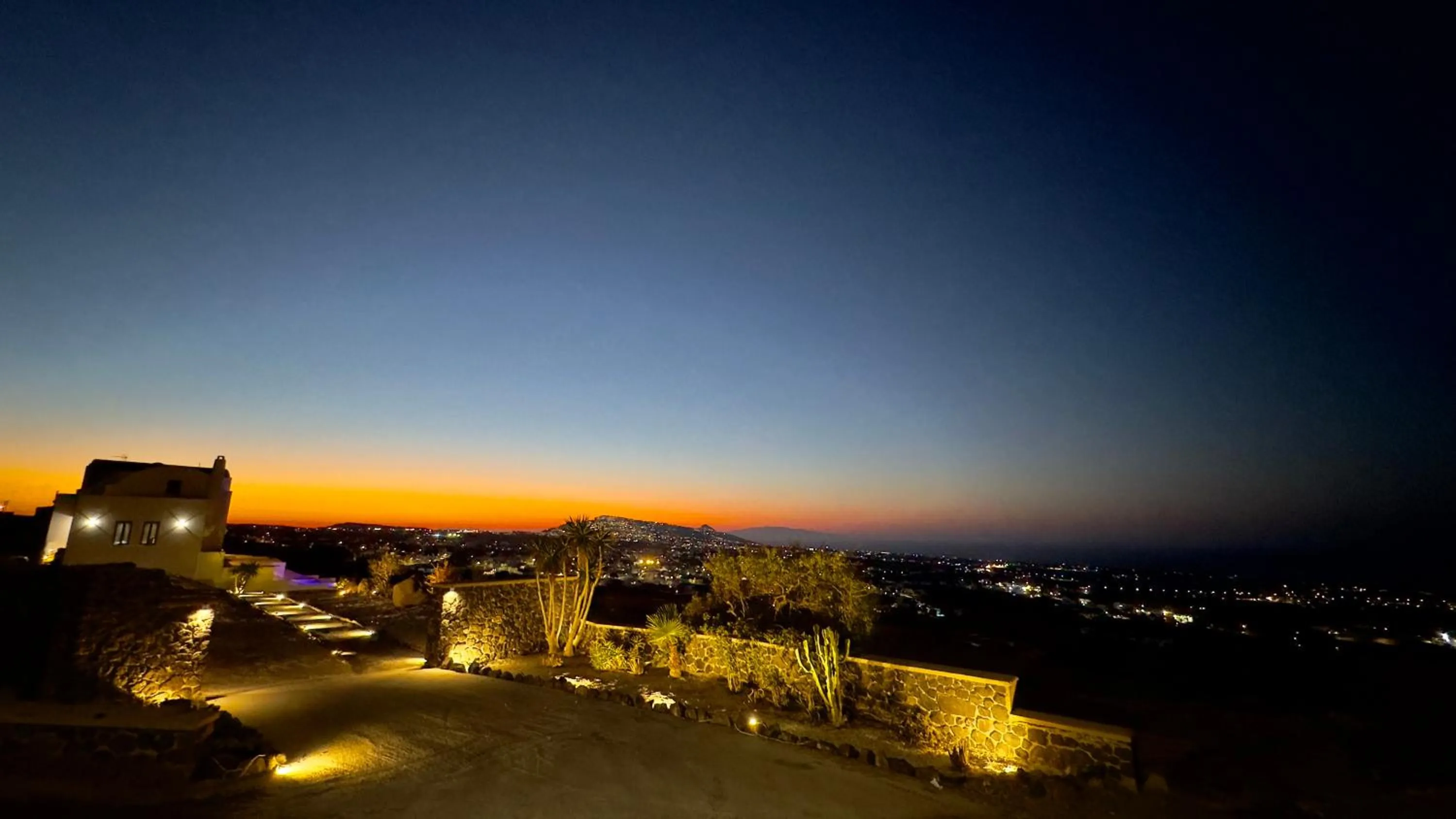 Night in Salida Del Sol Santorini