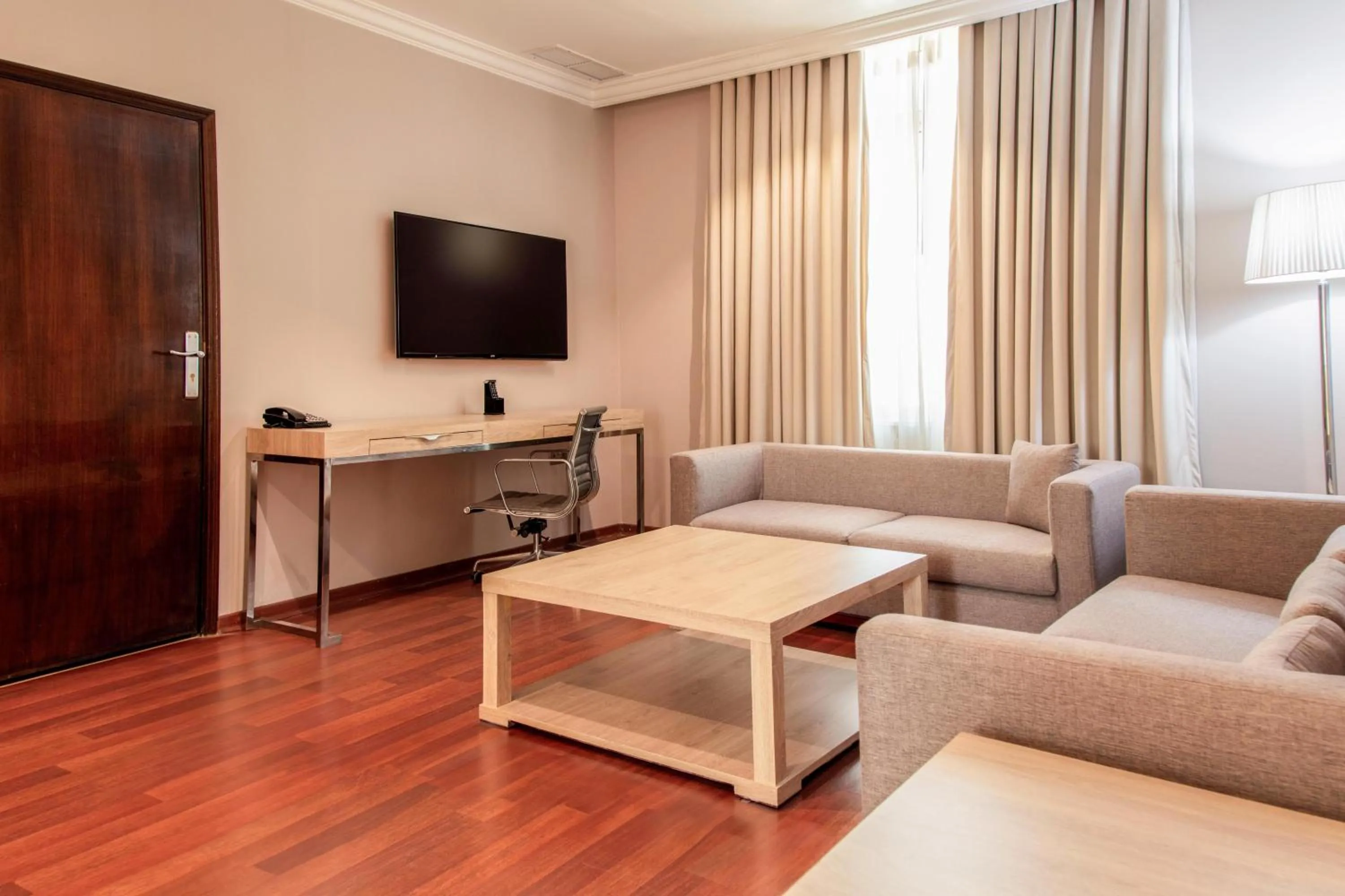 Living room in City Tower Hotel