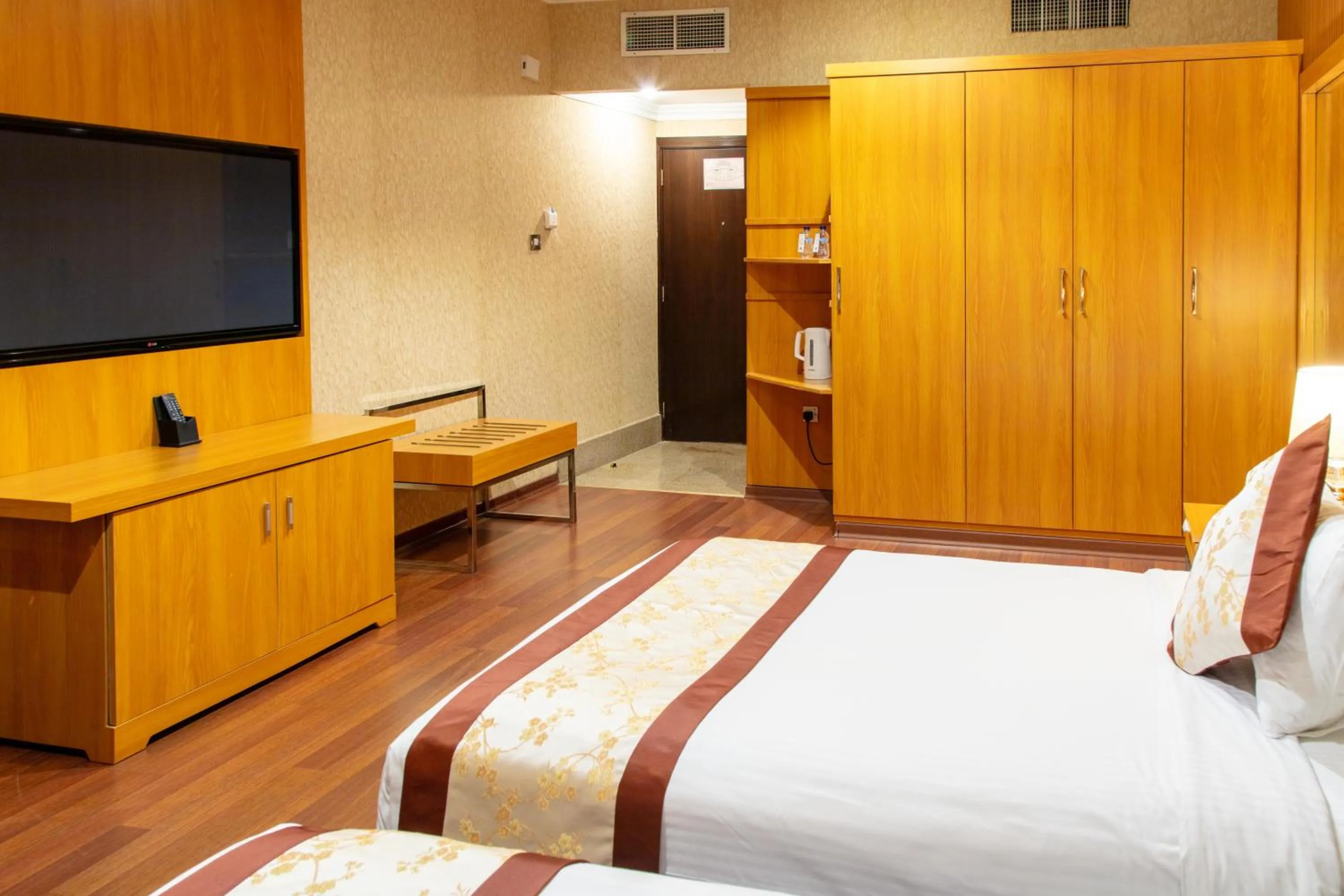 View (from property/room), Bed in City Tower Hotel