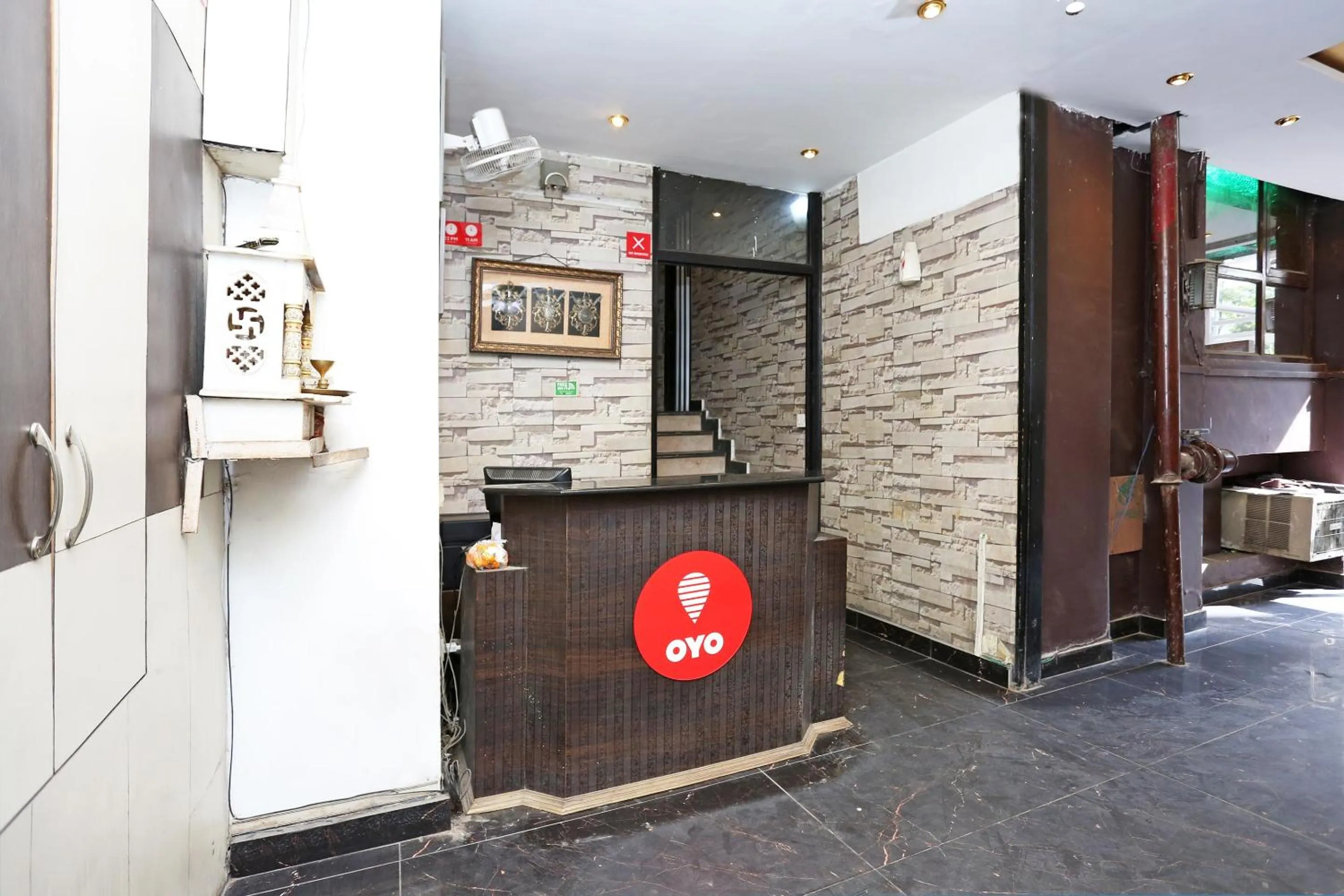 Lobby or reception in Hotel O F FIVE