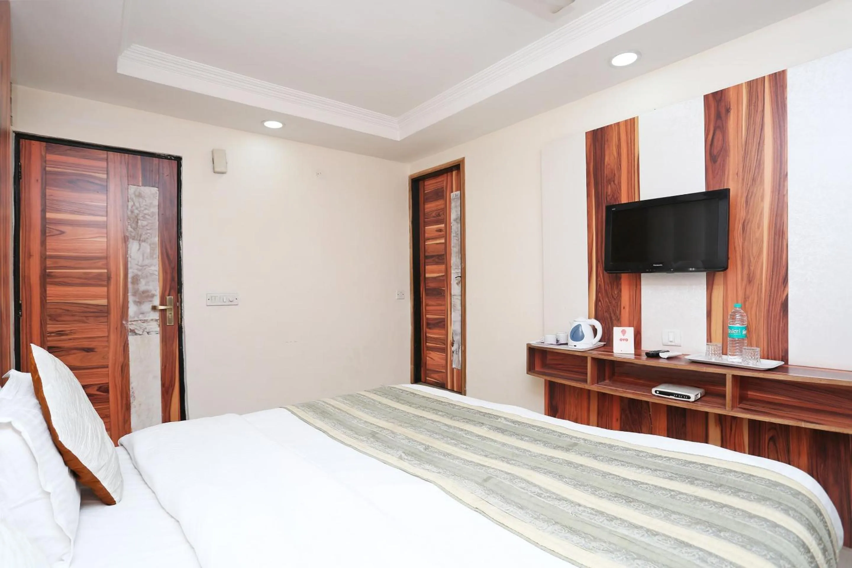 Bedroom, Bed in Hotel O F FIVE