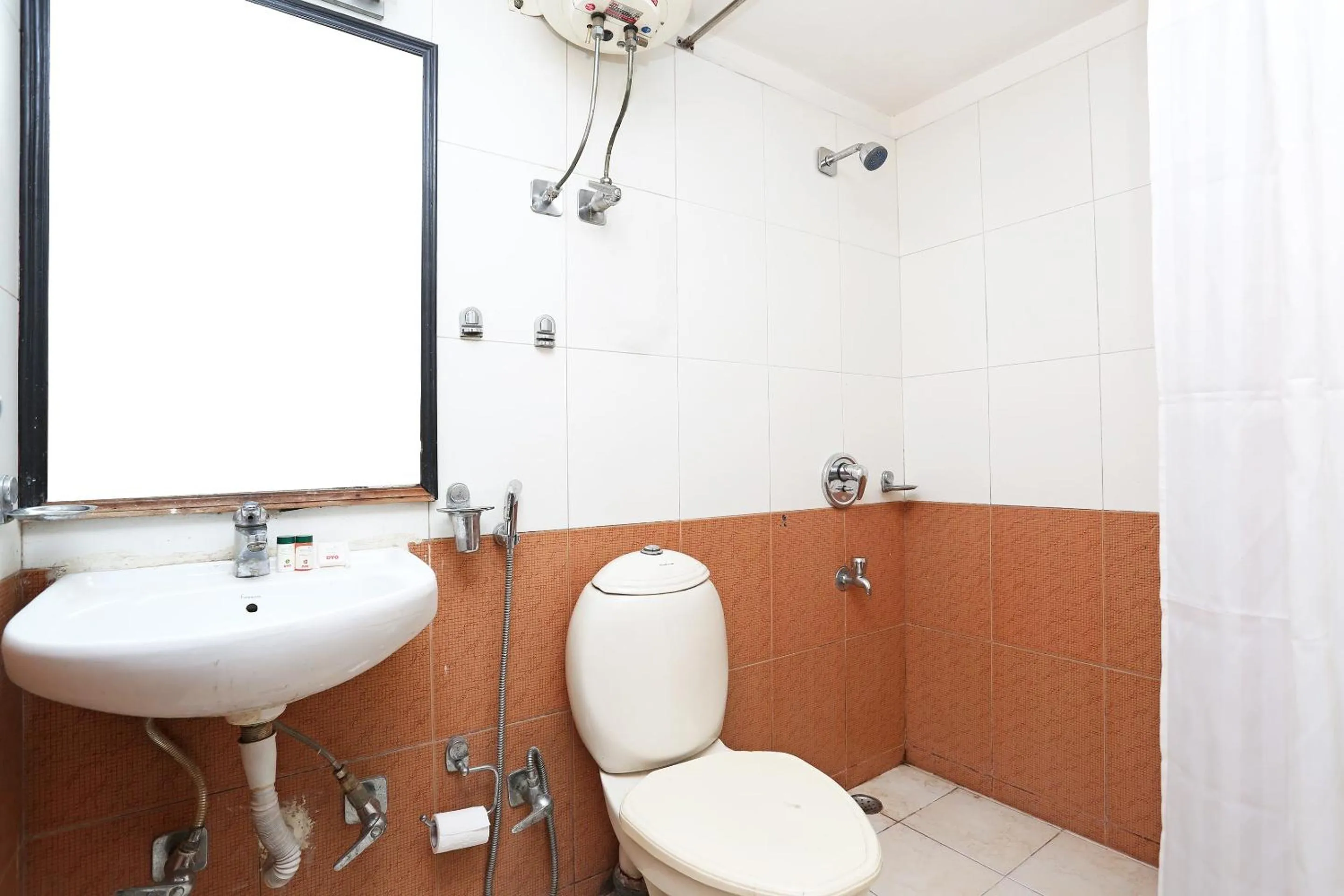 Bathroom in Hotel O F FIVE