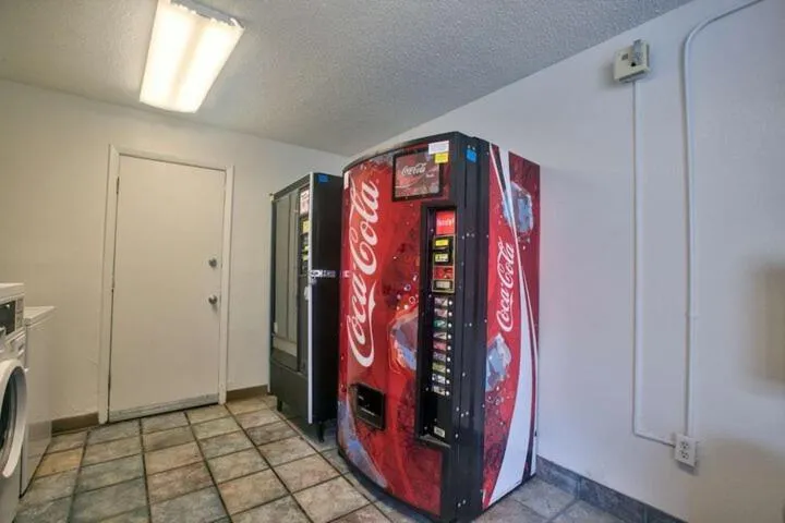 vending machine in Loyalty Inn Tallahassee