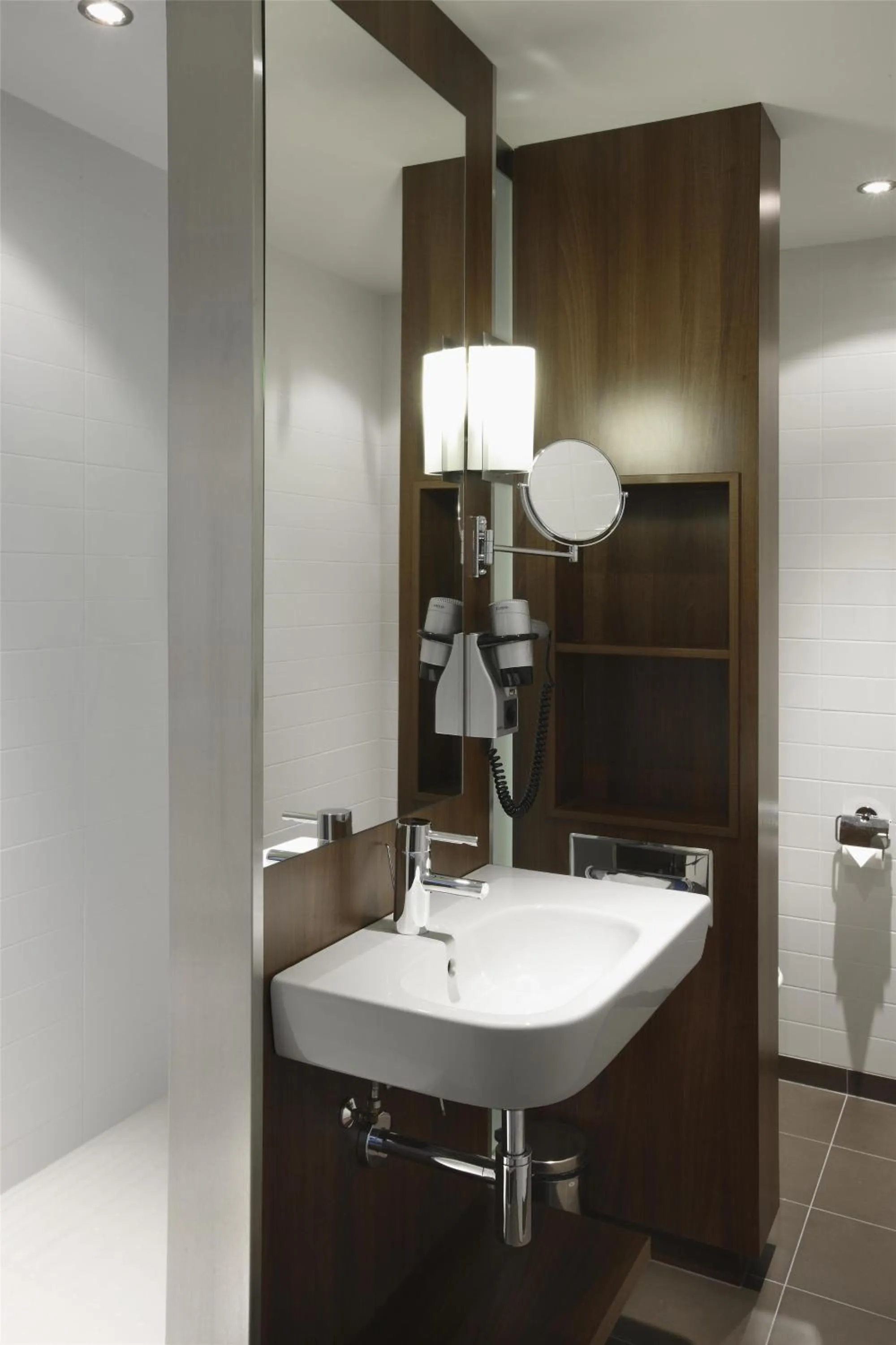 Bathroom in NH Eindhoven Conference Centre Koningshof