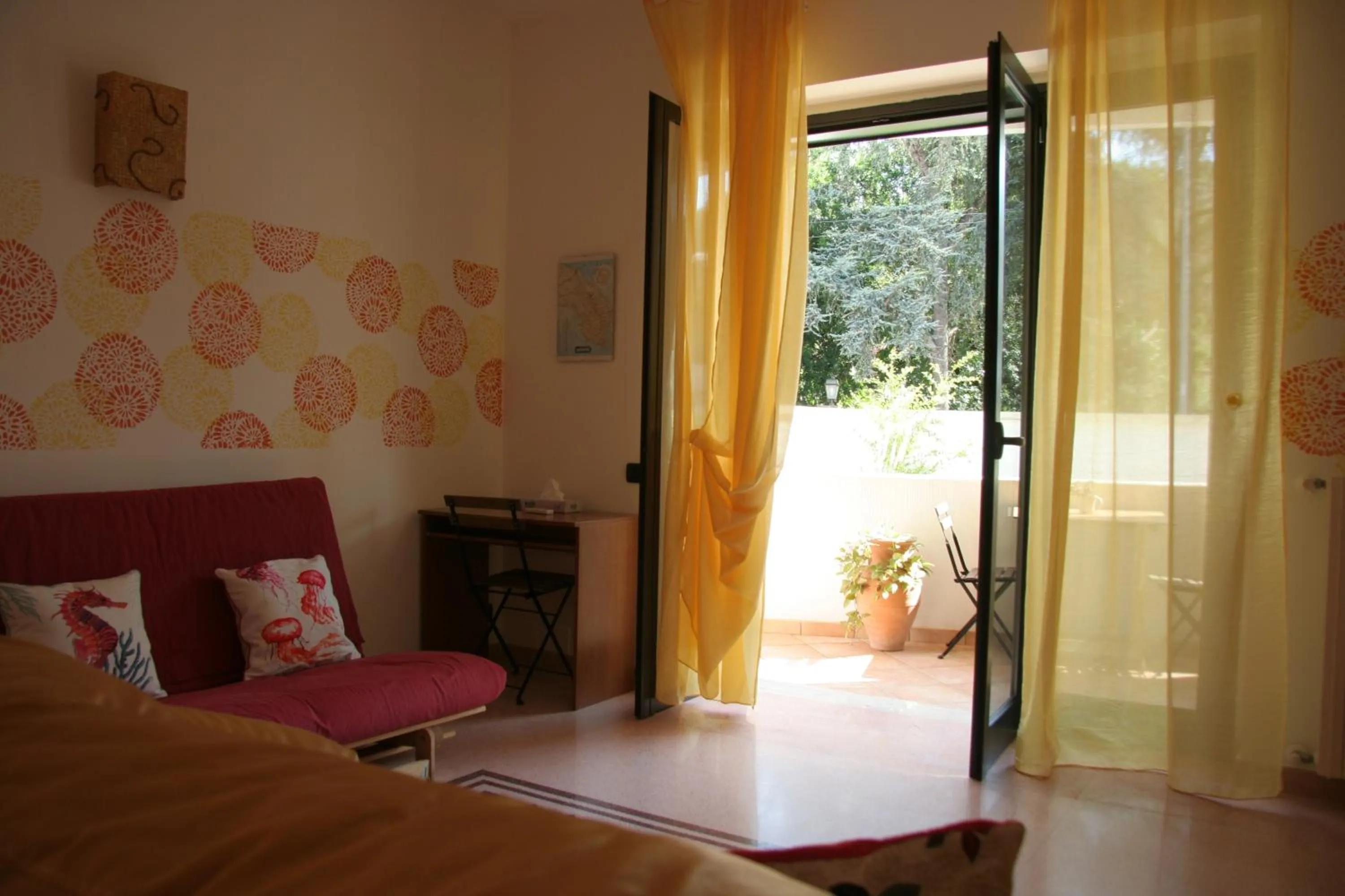 Photo of the whole room in Casa di Marco