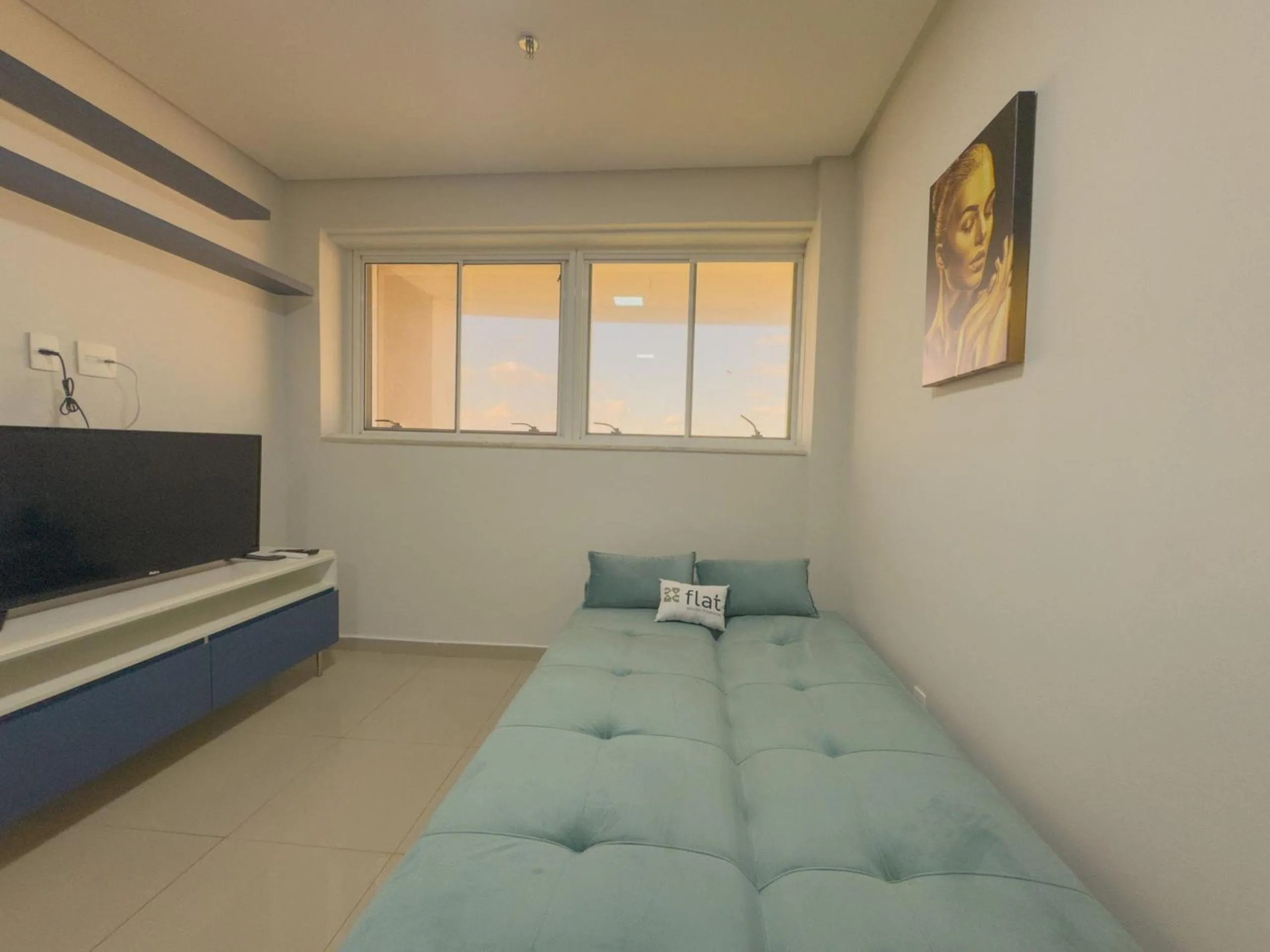Living room, Bed in APTOS 1 e 2QTO Lava e Seca e Academia