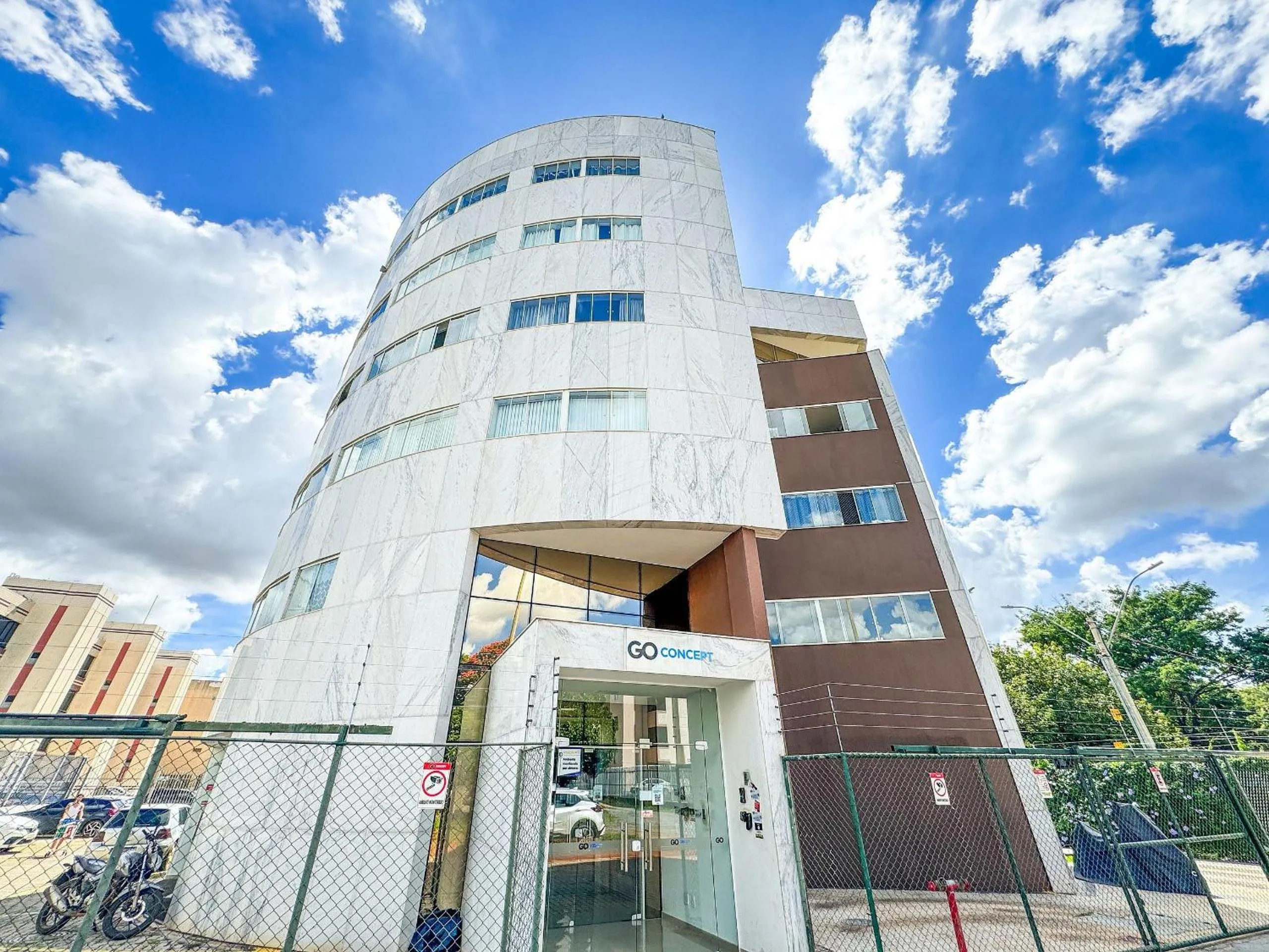 Facade/entrance in APTOS 1 e 2QTO Lava e Seca e Academia