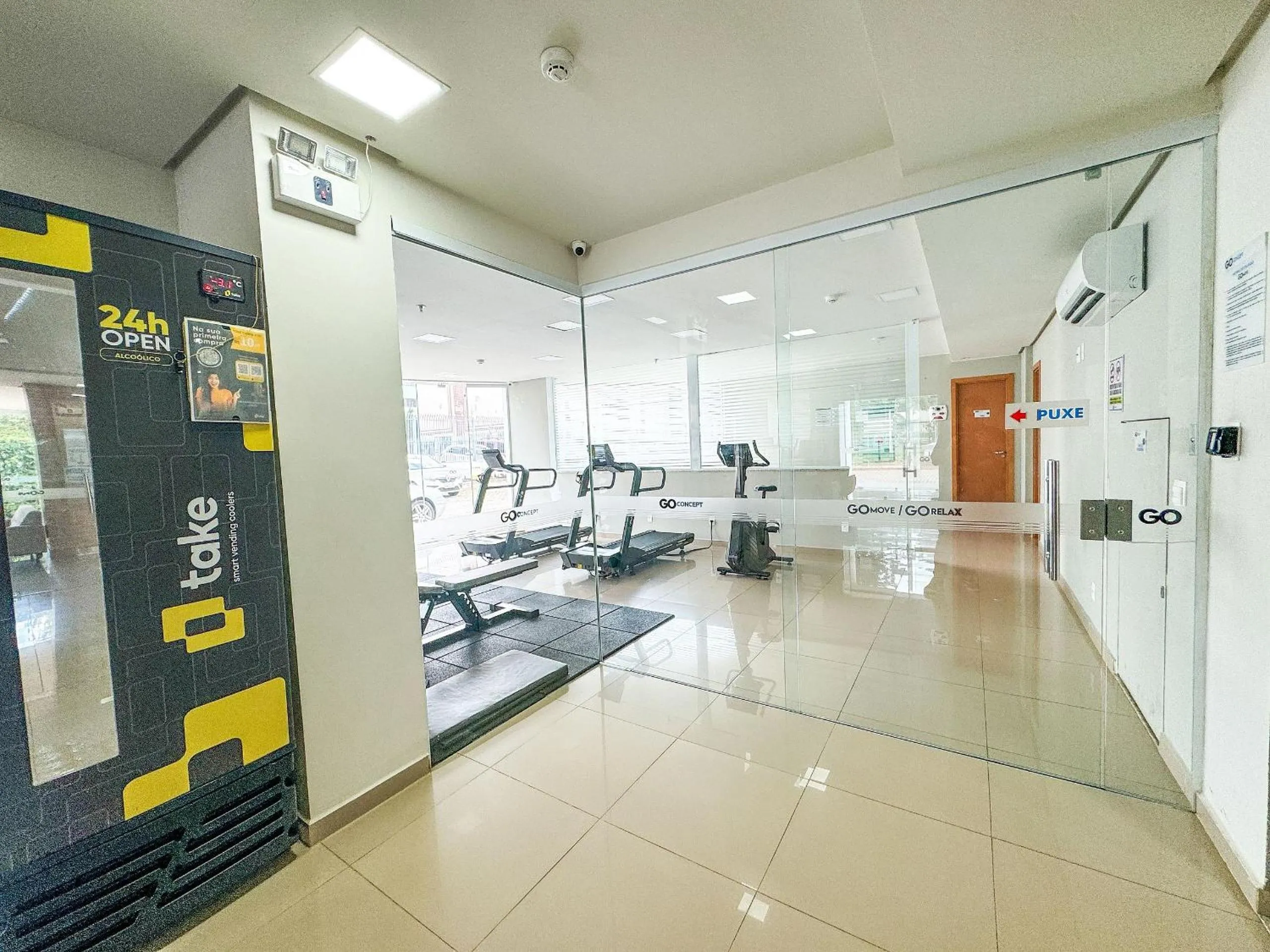 Food and drinks in APTOS 1 e 2QTO Lava e Seca e Academia