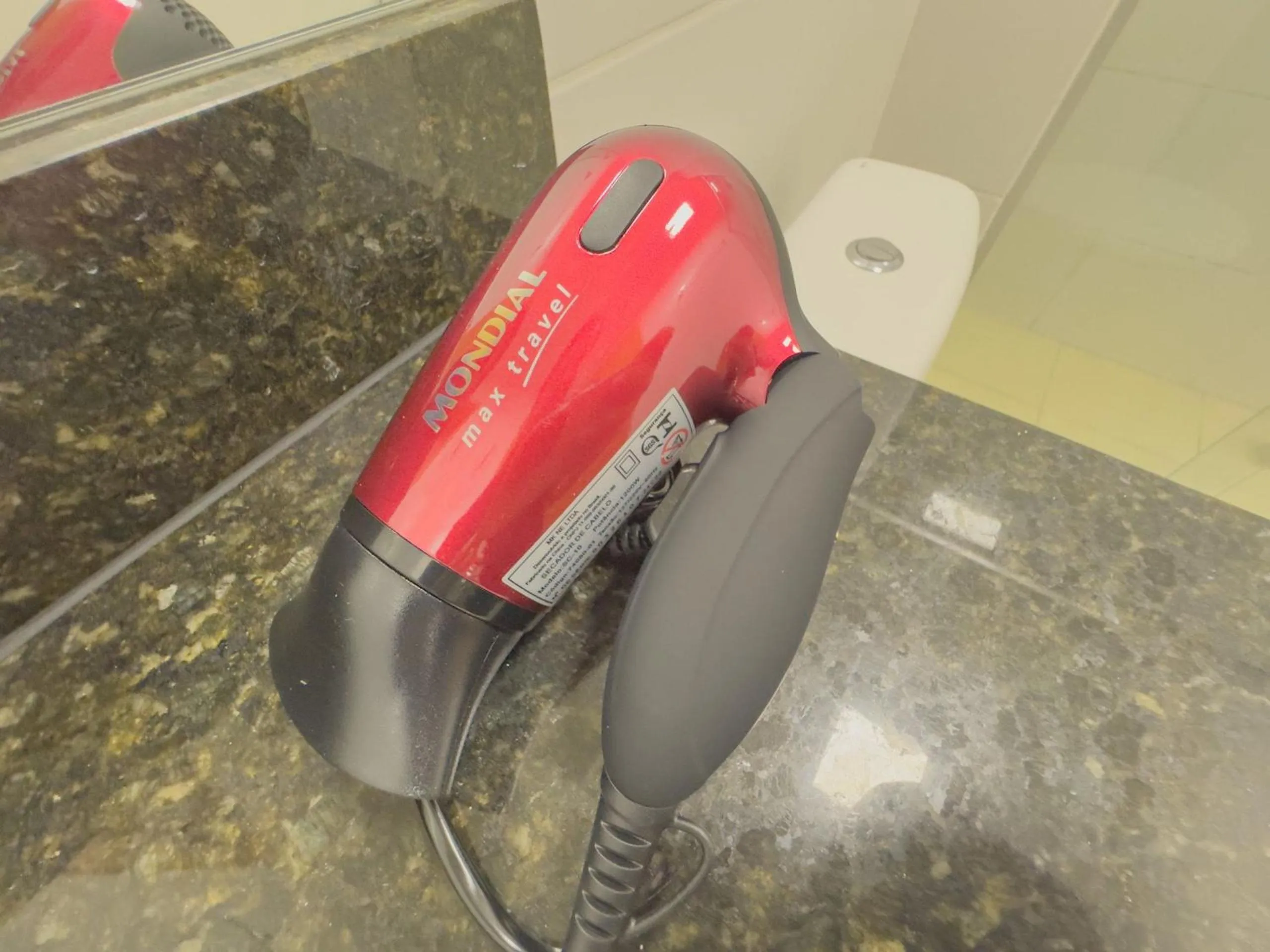 Toilet in APTOS 1 e 2QTO Lava e Seca e Academia