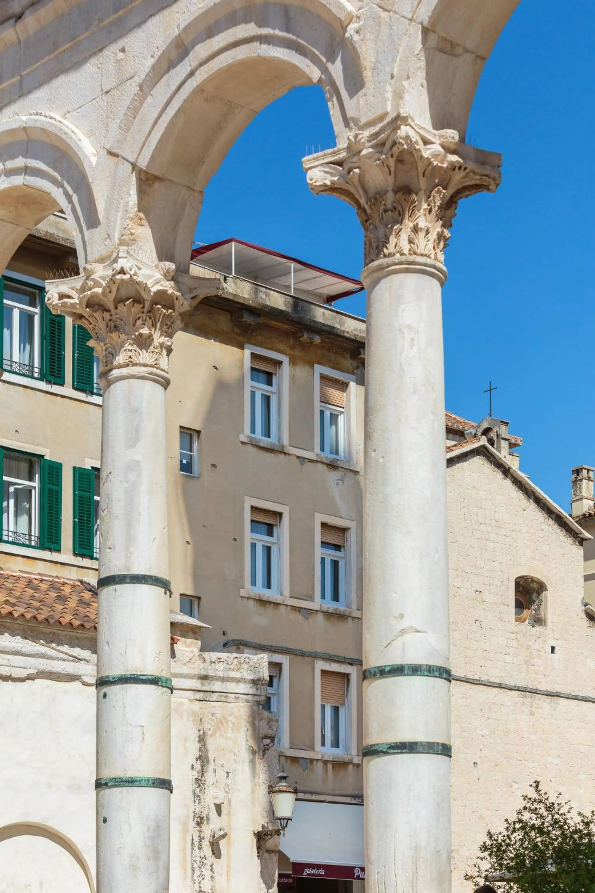 Property building in PLR Luxury Rooms