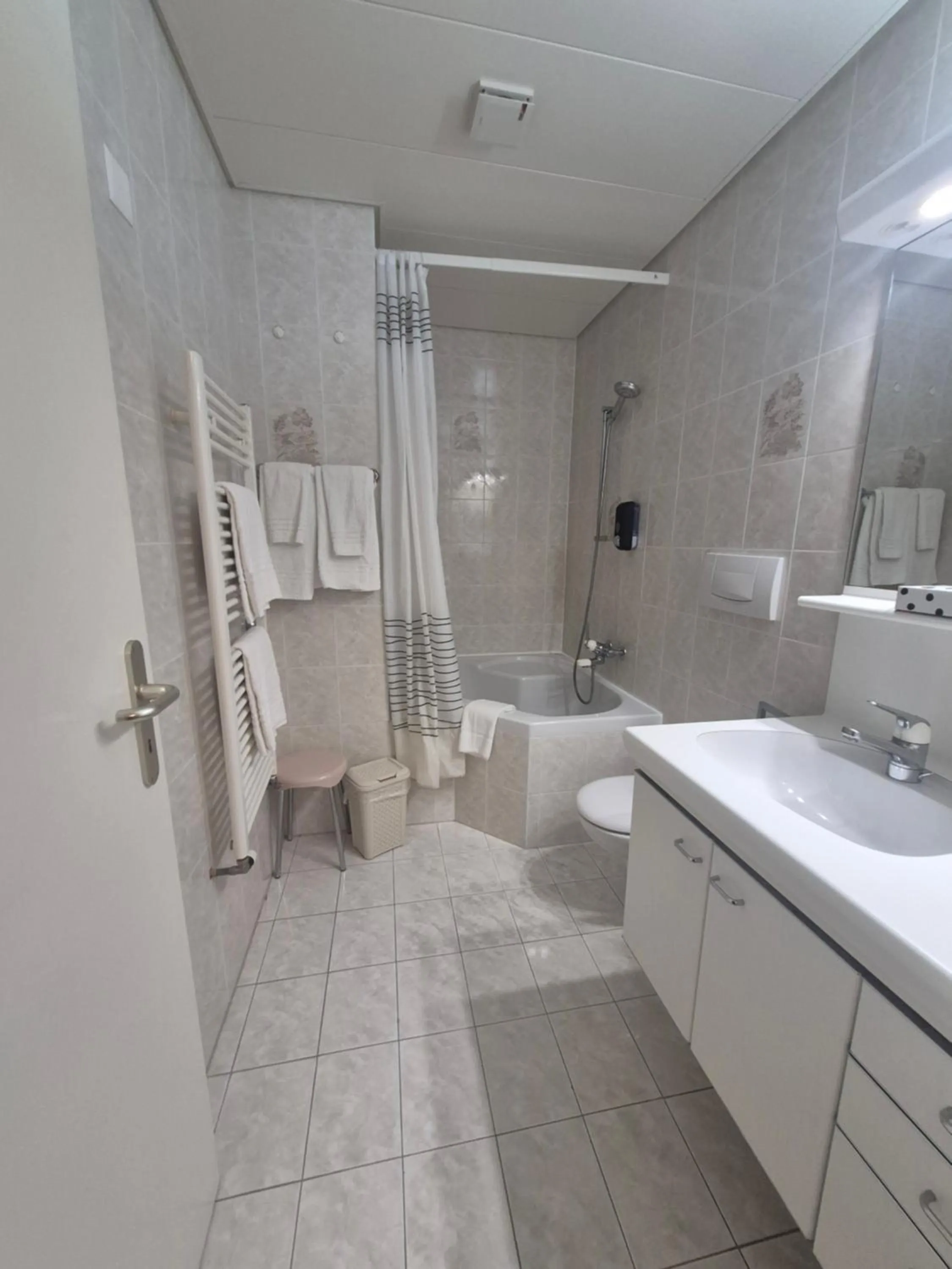 Bathroom in Hotel Colibrì