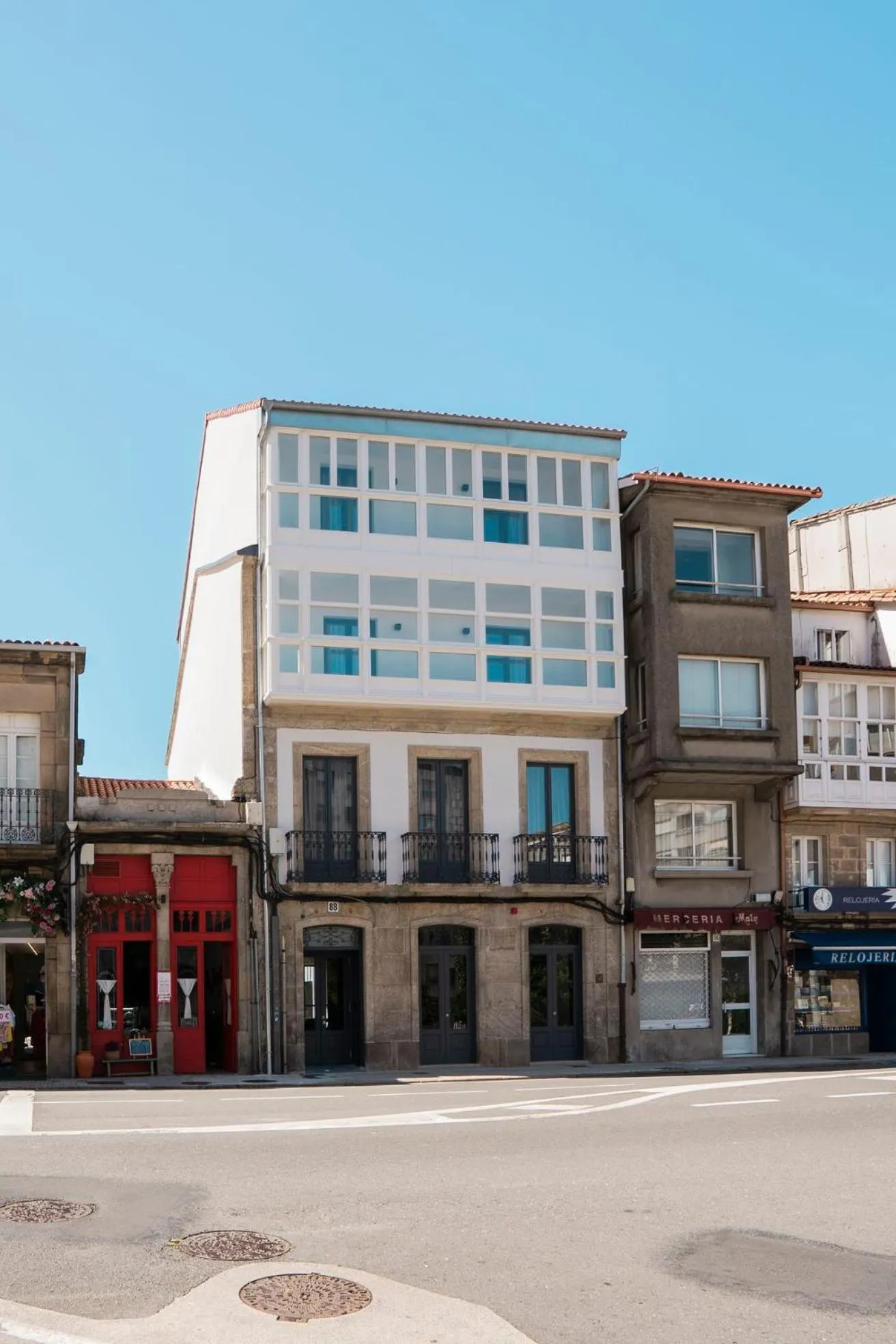 Property building in Coliving Compostela