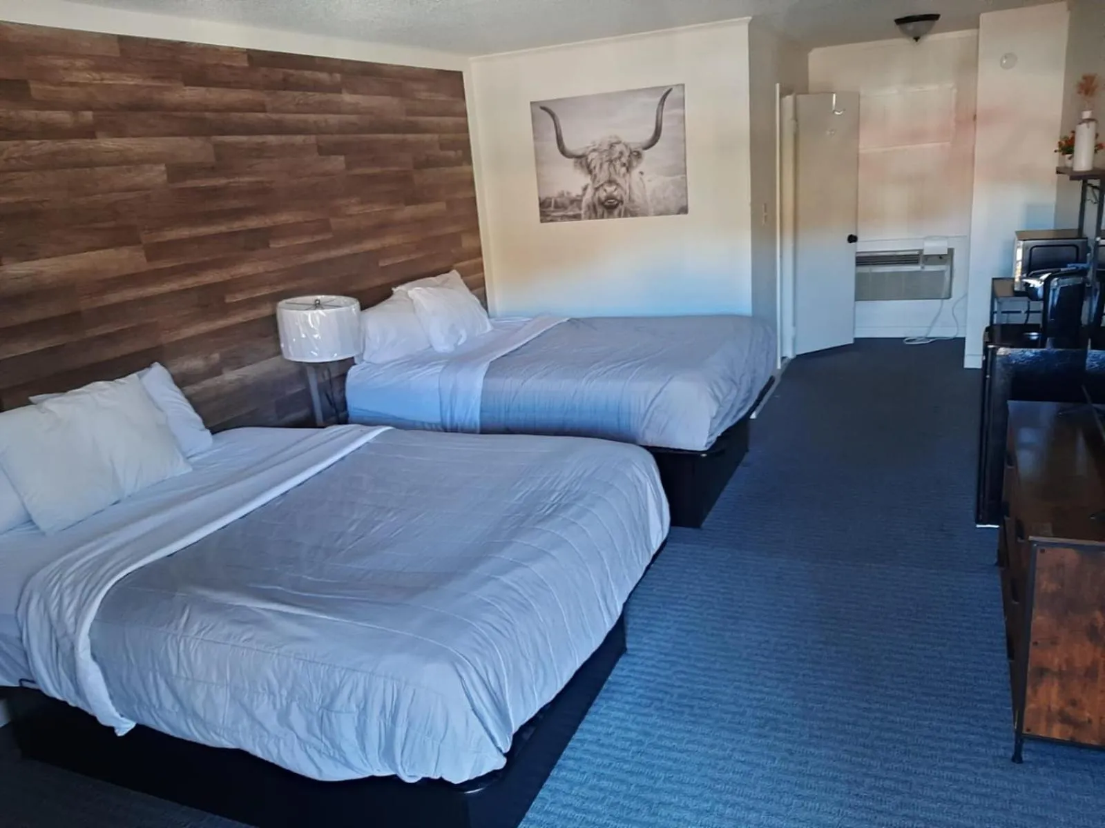 Bed in Timber Ridge Lodge Gatlinburg