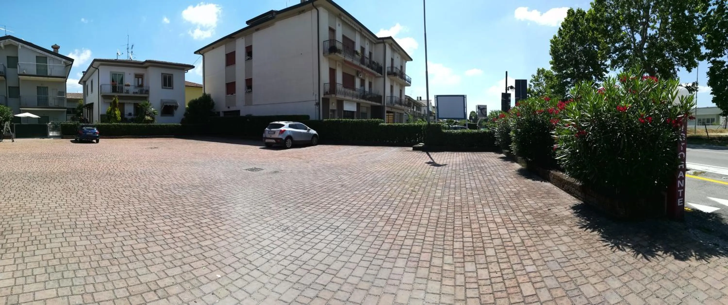 Property building in Hotel Primavera