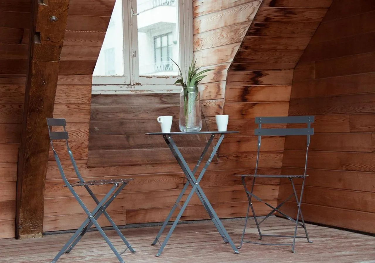 Dining area in Smartflats - Monnaie