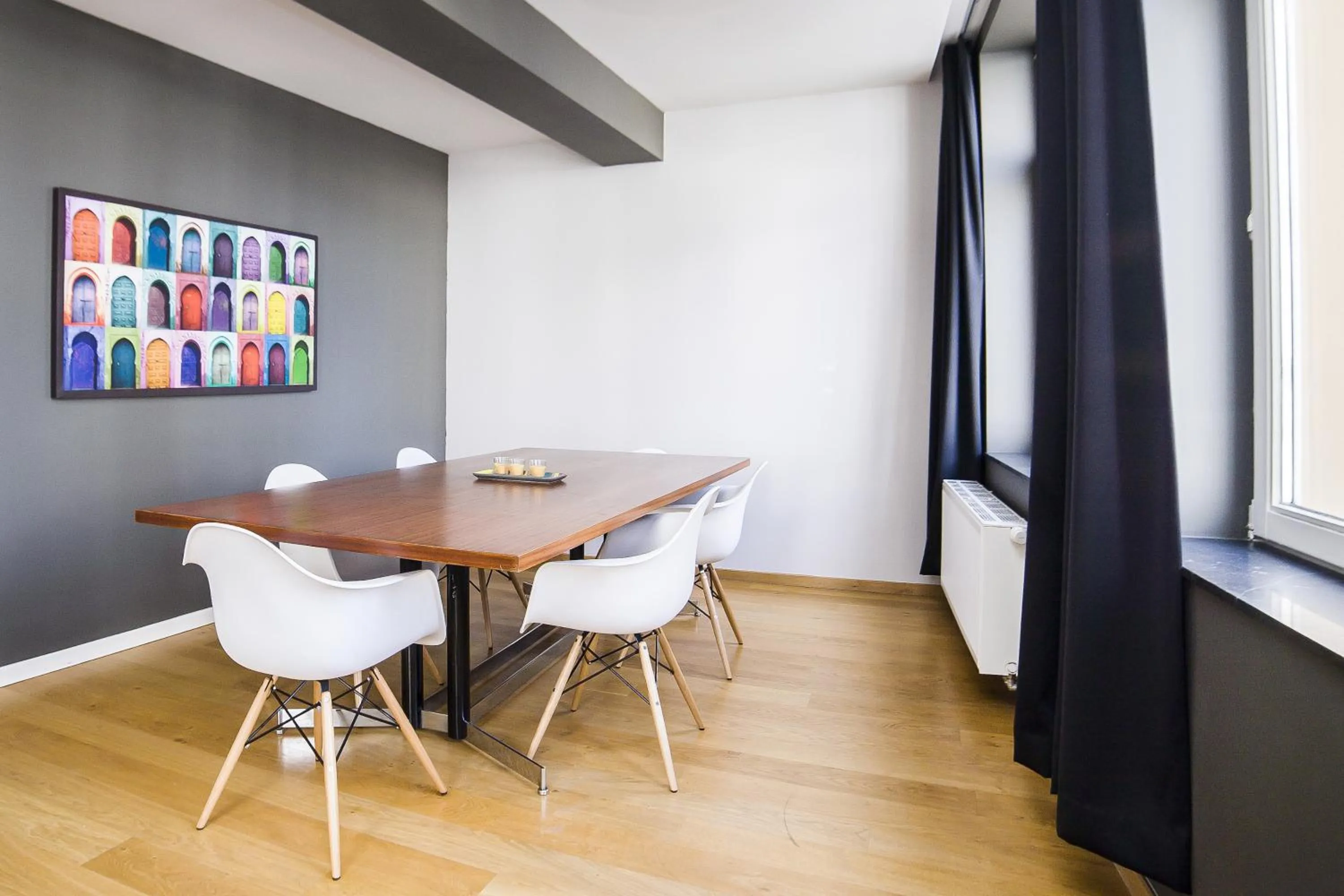 Dining area in Smartflats - Monnaie