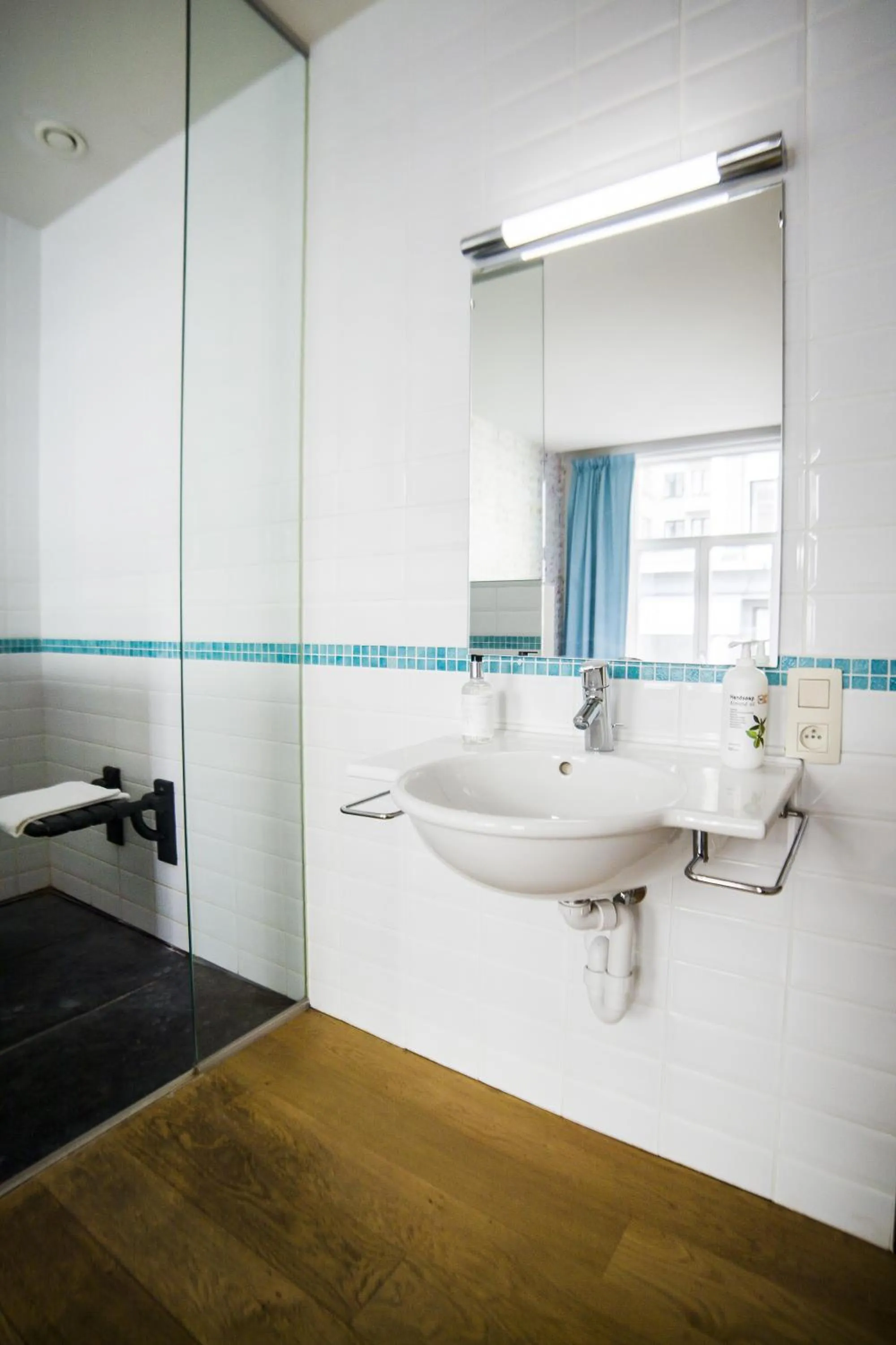 Bathroom in Smartflats - Monnaie