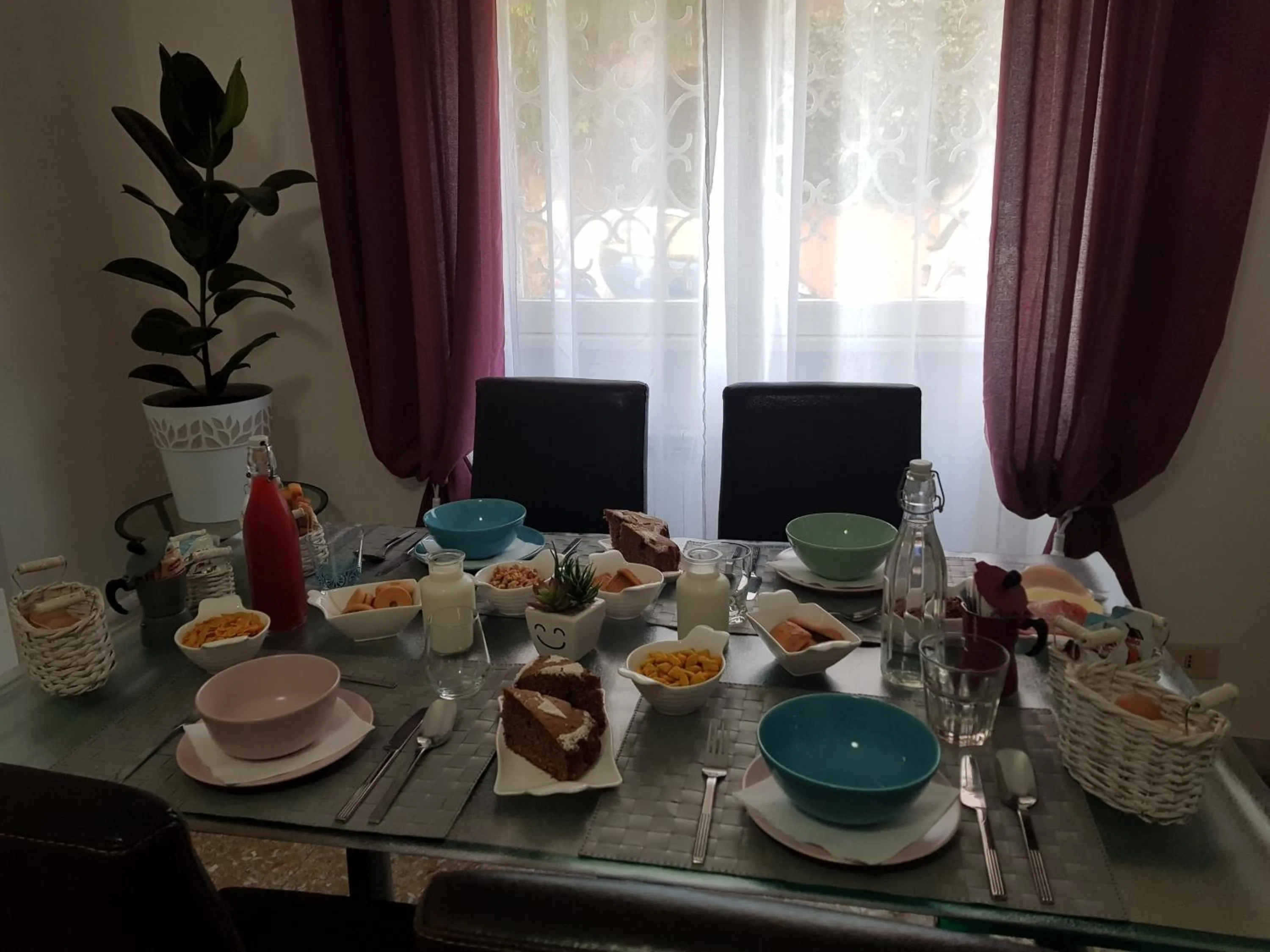 Communal lounge/ TV room in Rose Antiche Vatican B&B