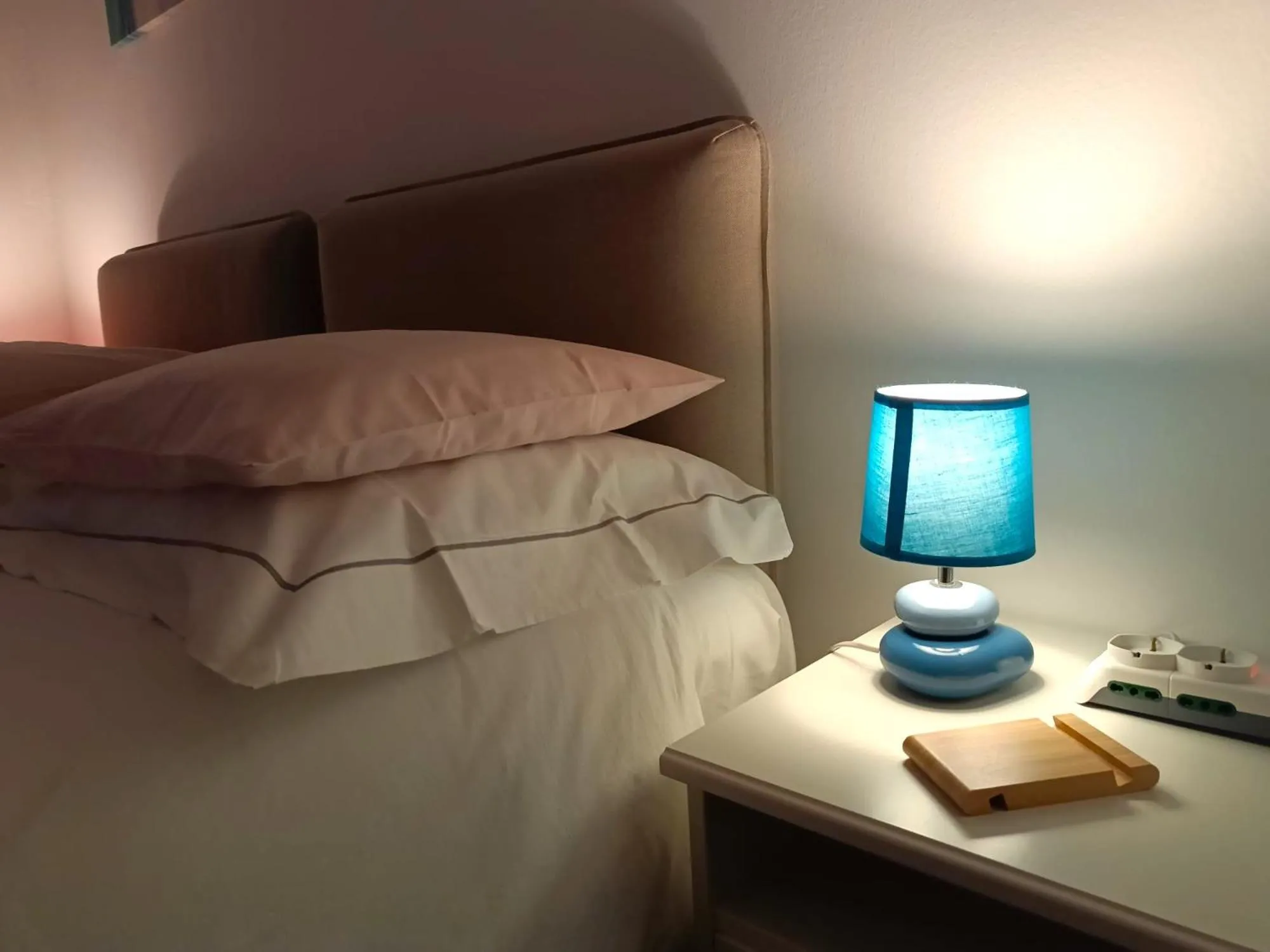 Bed in Rose Antiche Vatican B&B