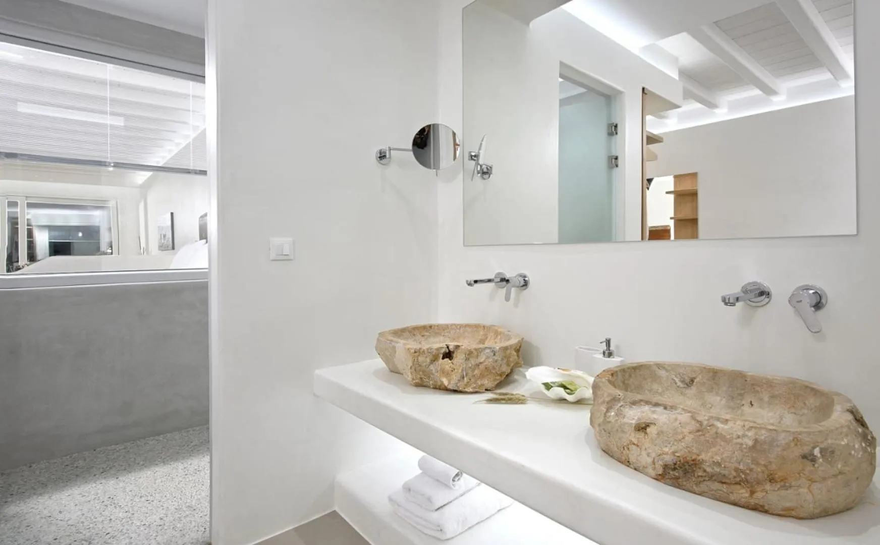 Bathroom in AC Village Christoulis