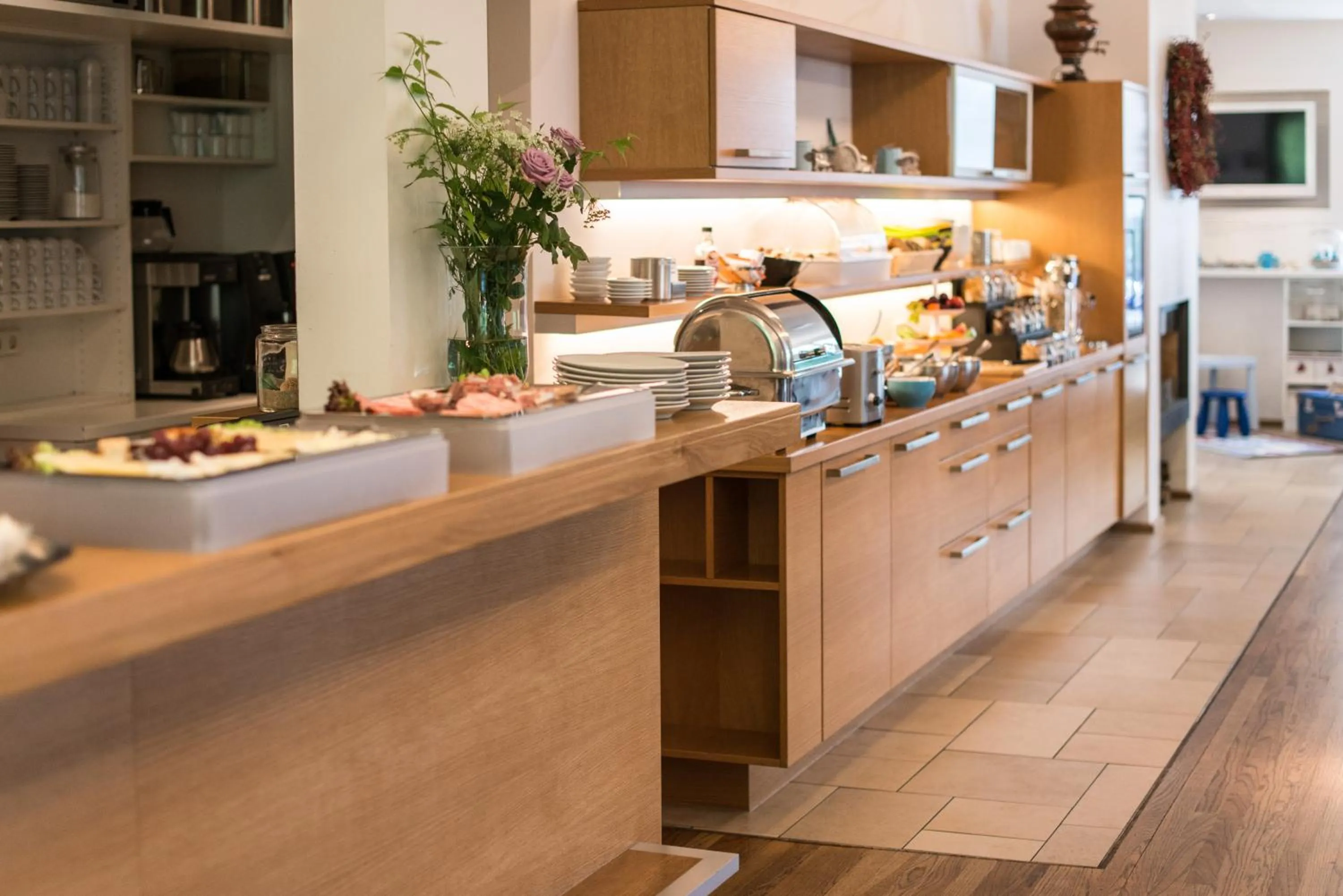 Buffet breakfast in Baurs Park