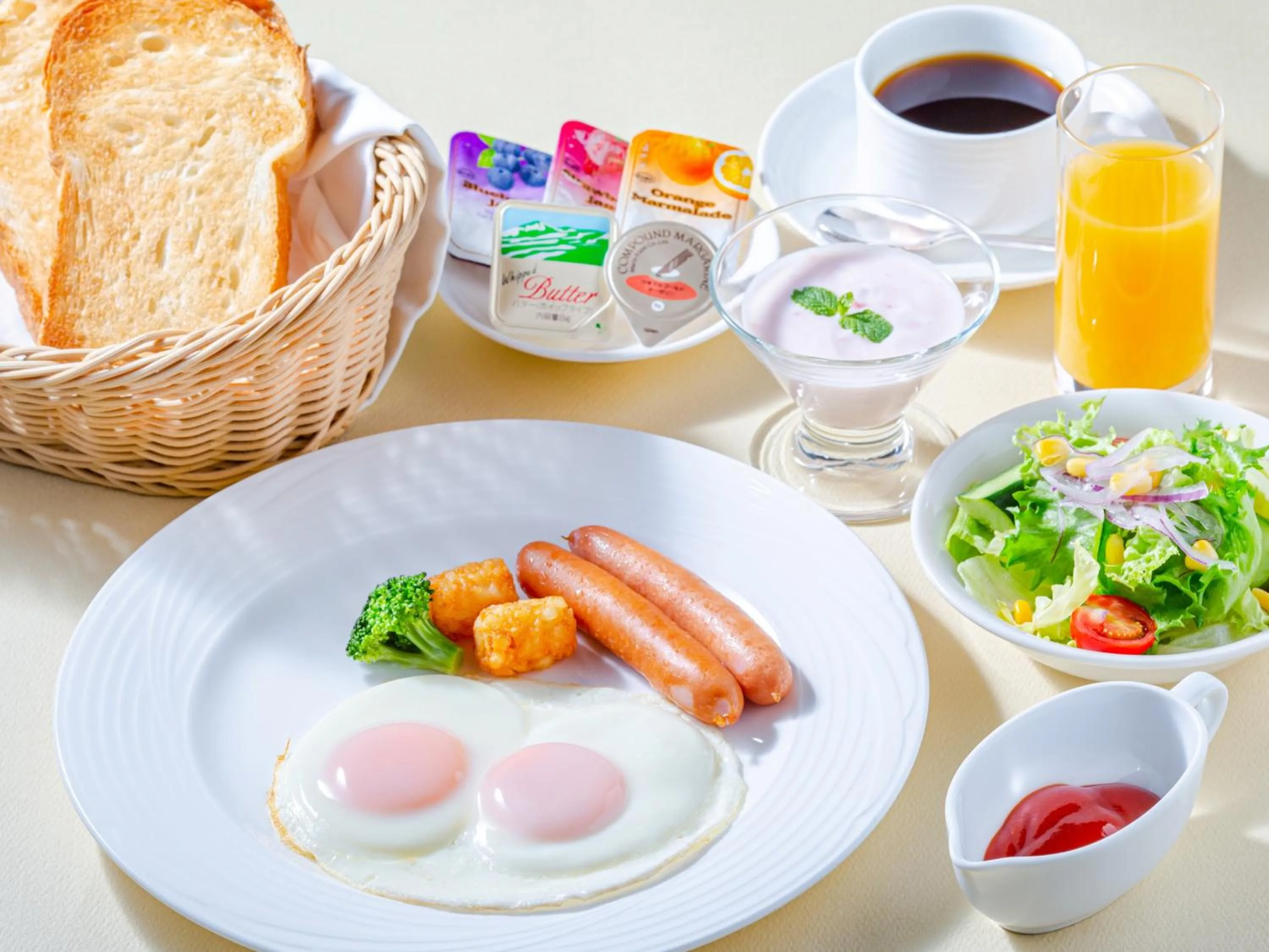 Food in Hotel New Otani Saga