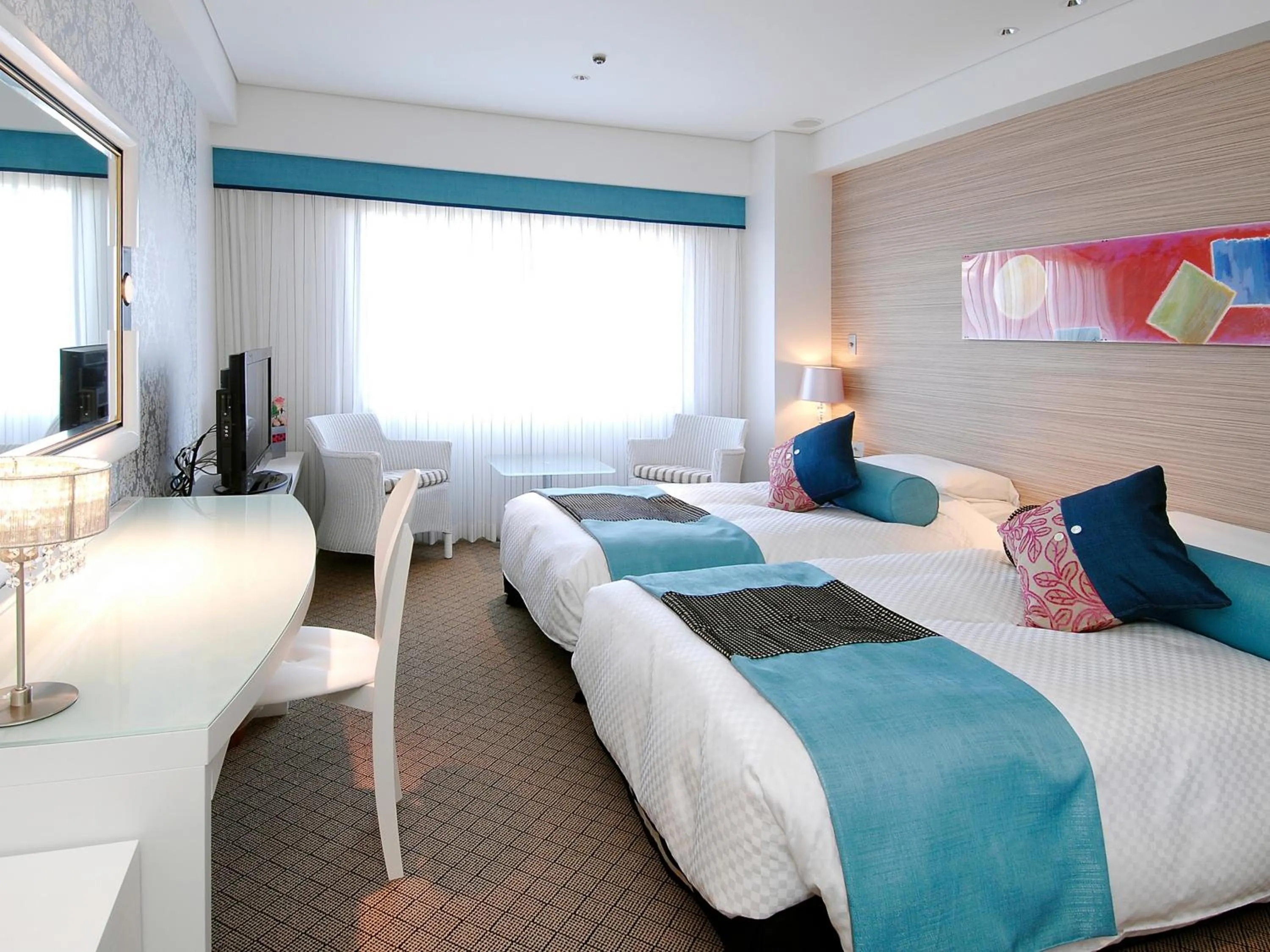 Photo of the whole room, Bed in Hotel New Otani Saga