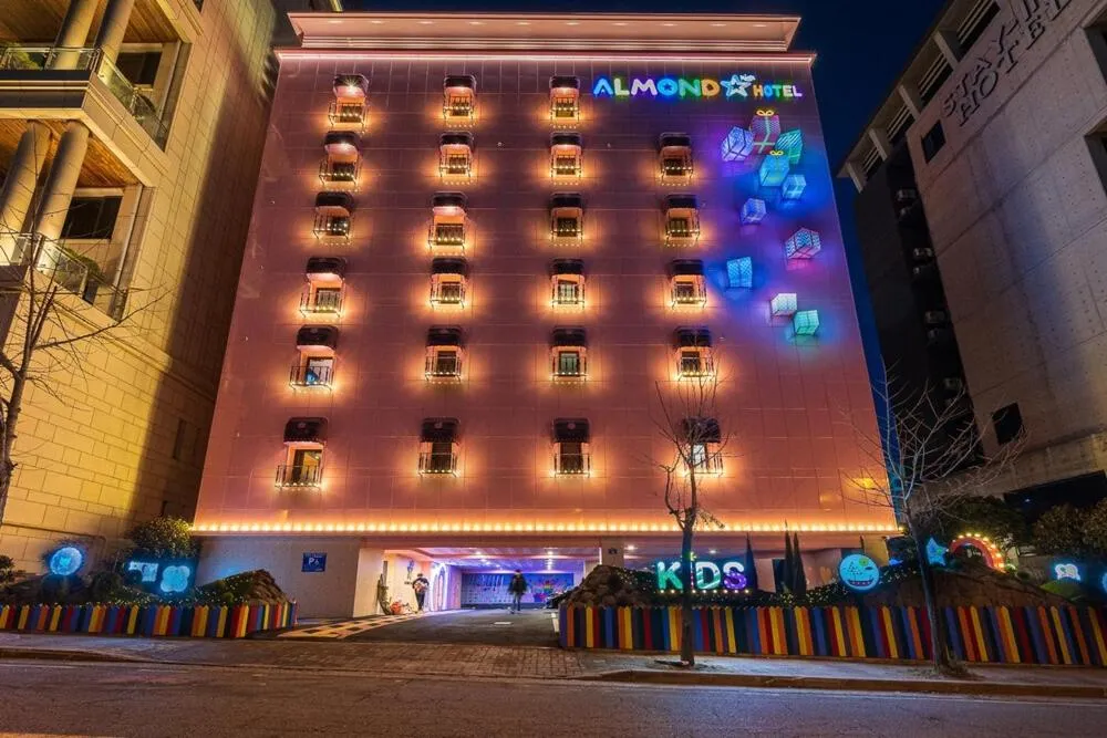 Property building in Jangyu Almond Kids Hotel