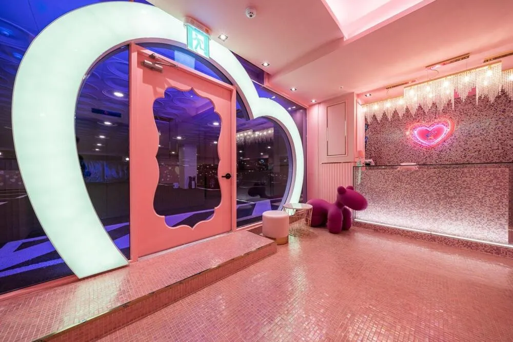 Lobby or reception in Jangyu Almond Kids Hotel