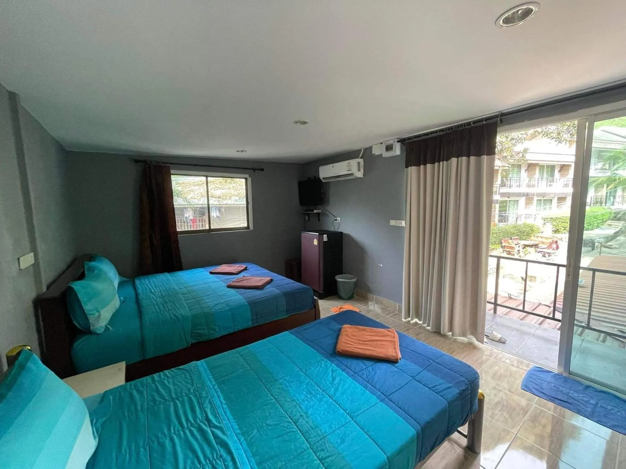 Bed in View Garden Resort