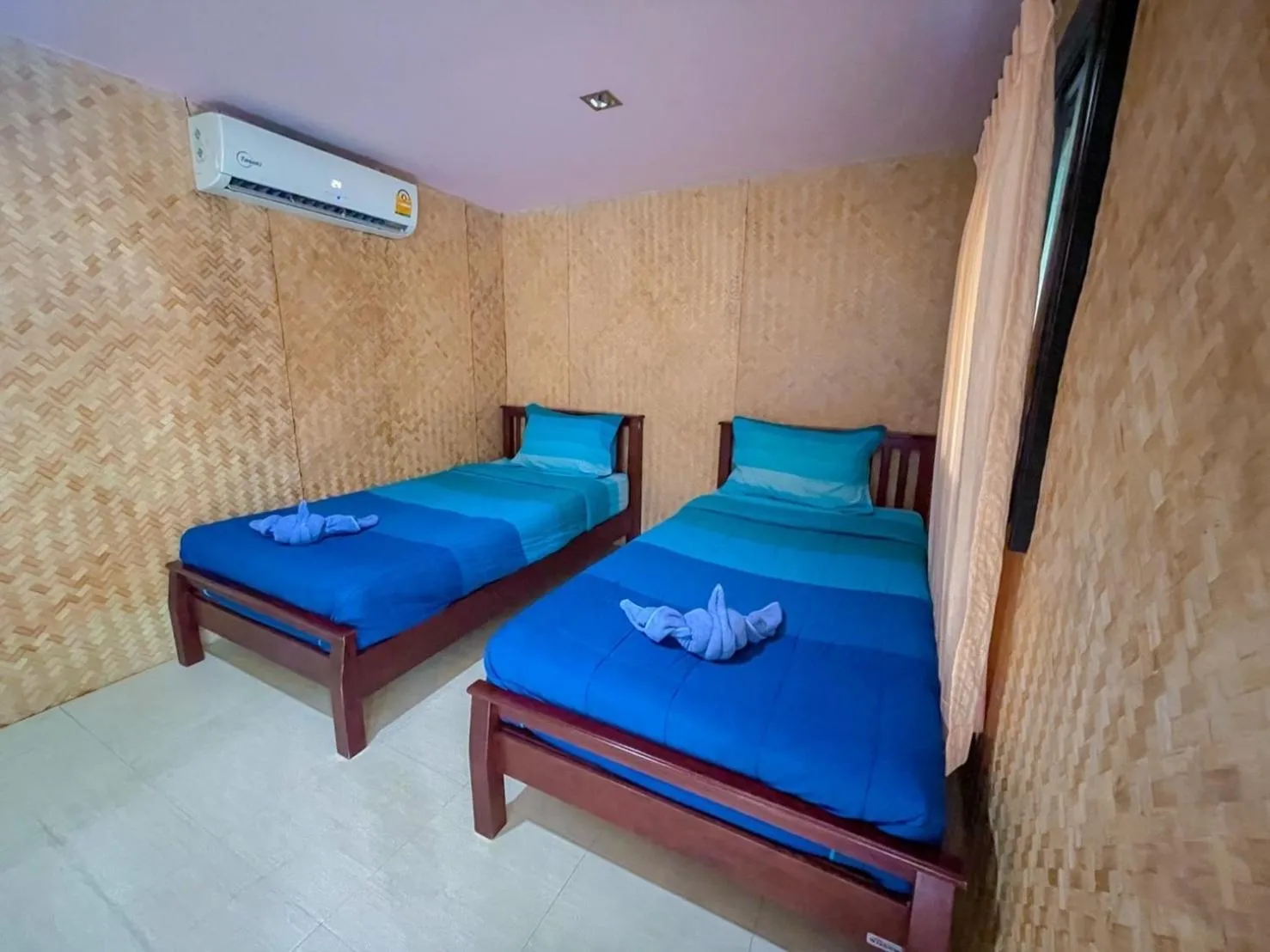 Bed in View Garden Resort