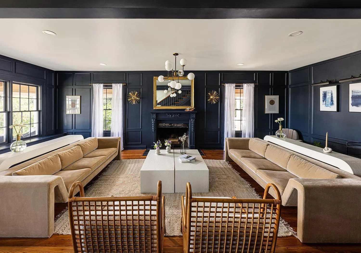 Living room in Victoria 1883