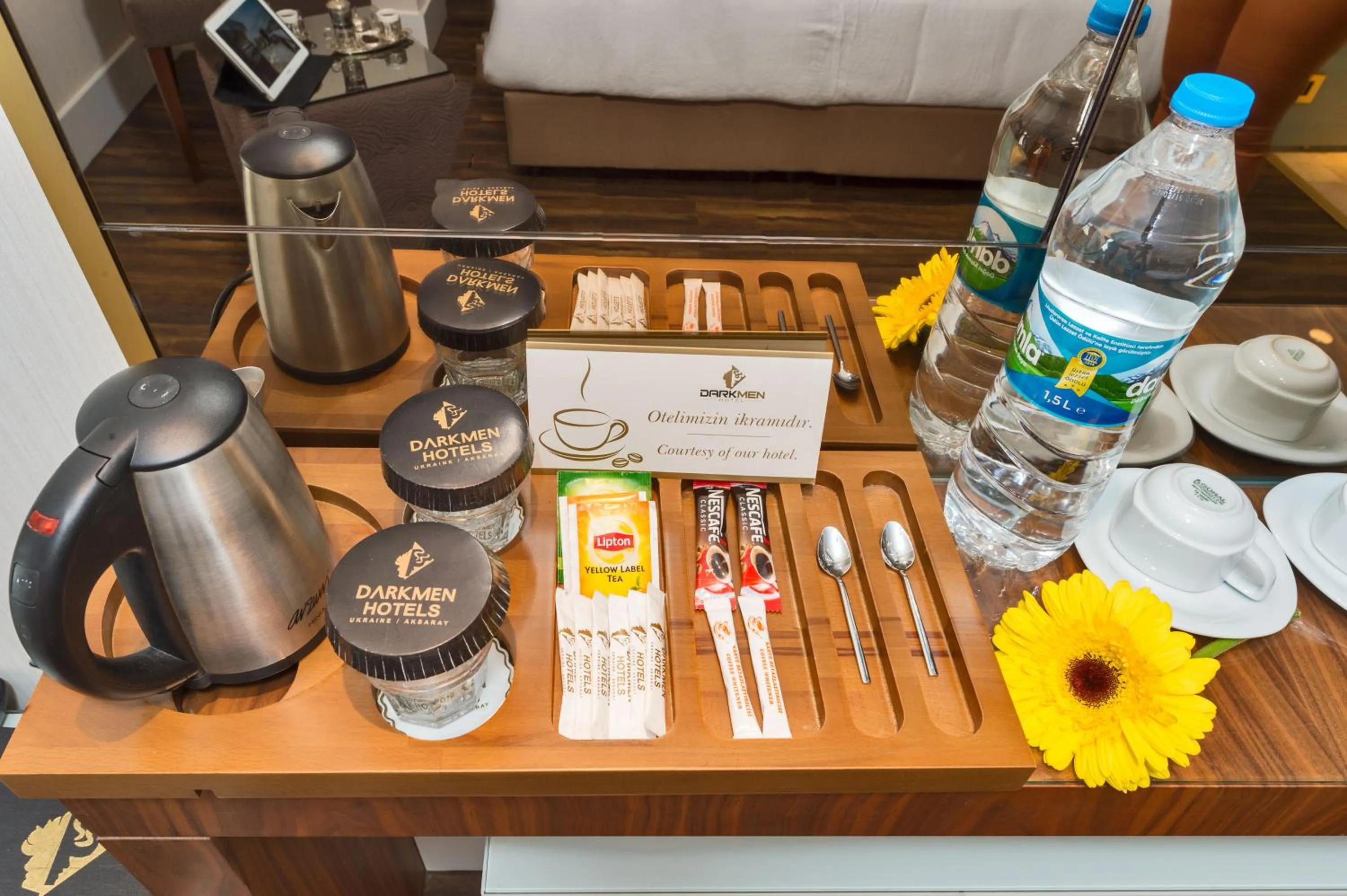 TV and multimedia in Darkmen Hotel 2