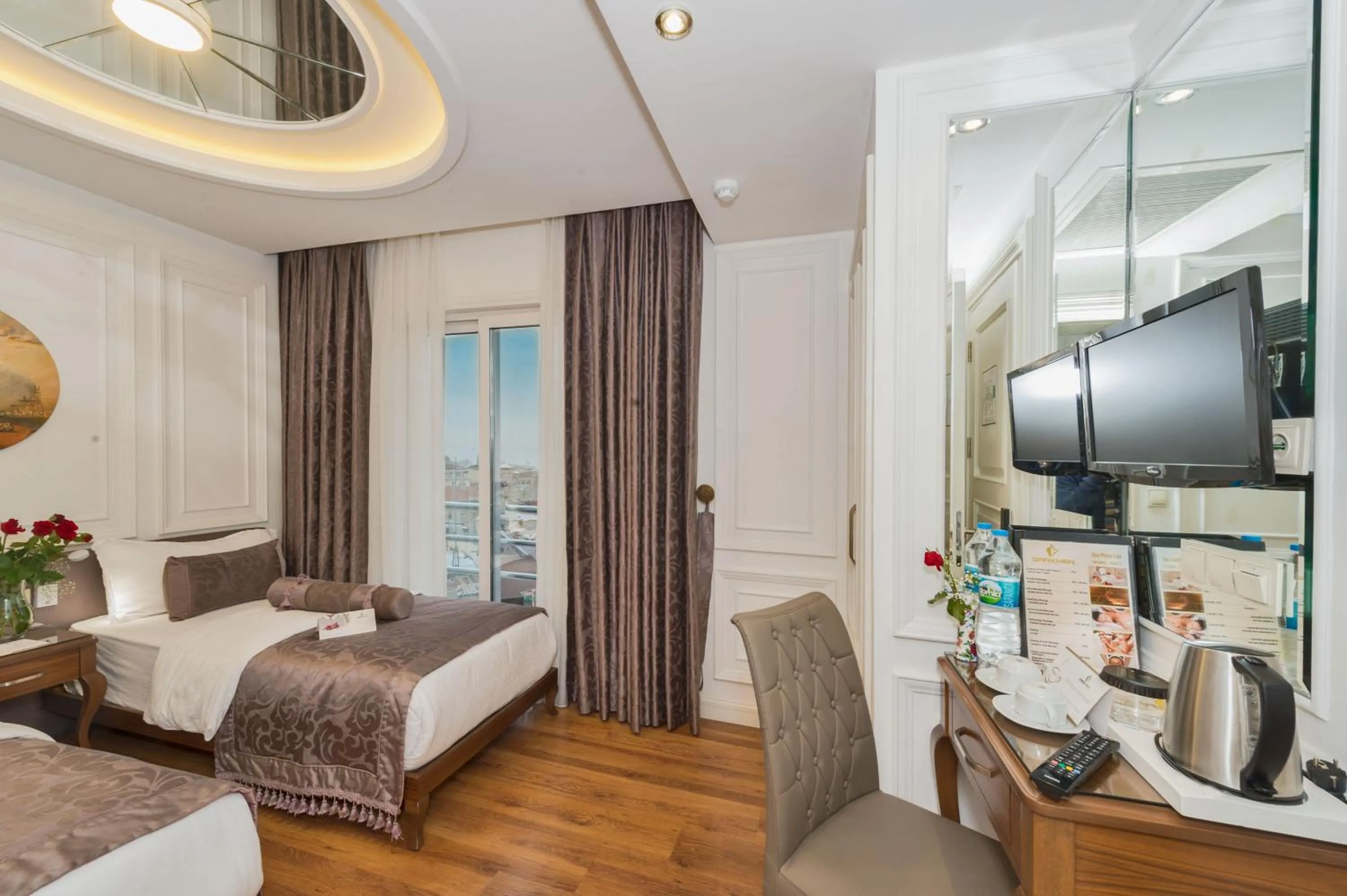 Coffee/tea facilities, Bed in Darkmen Hotel 2