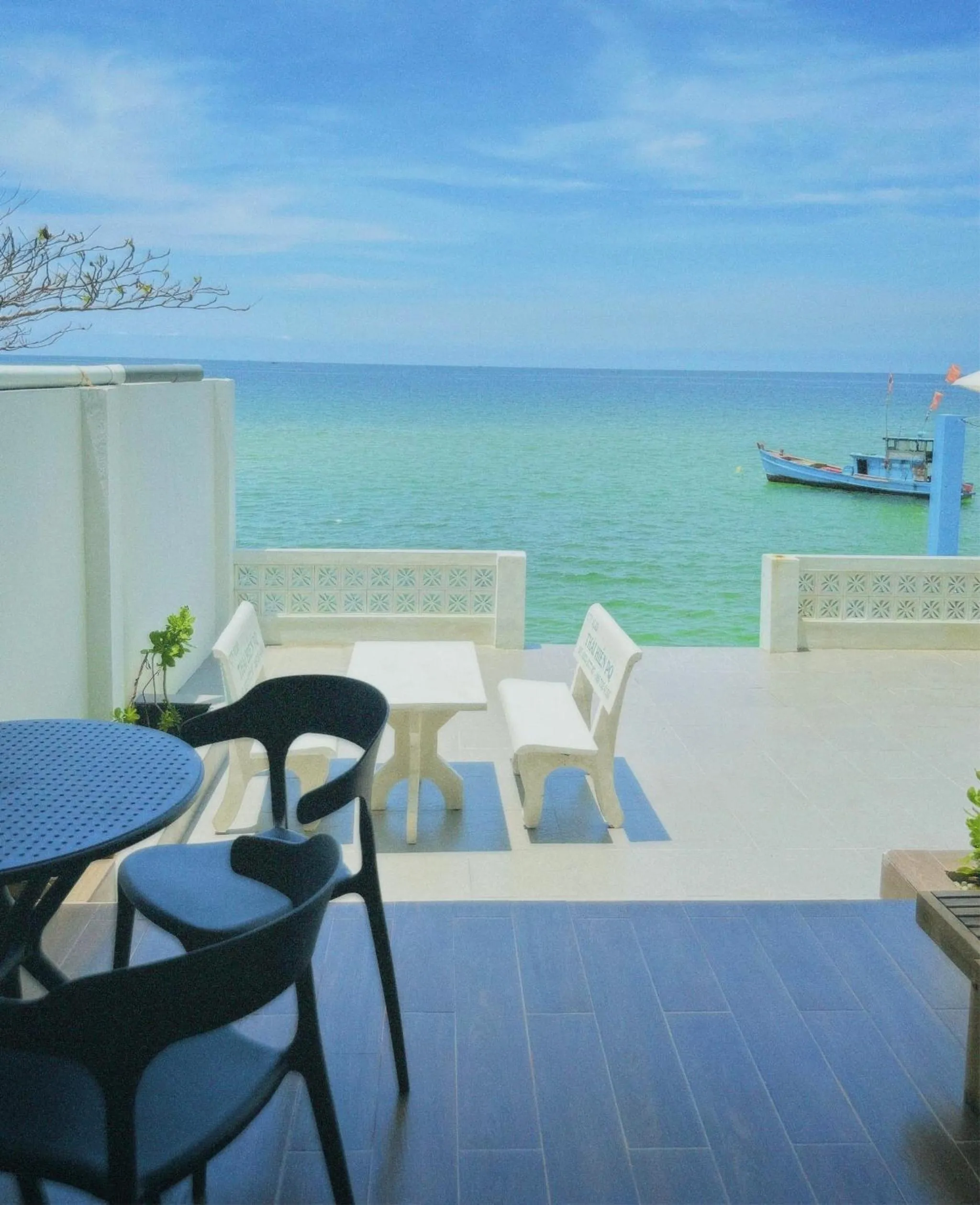 Mien Trung Beach House Phu Quoc