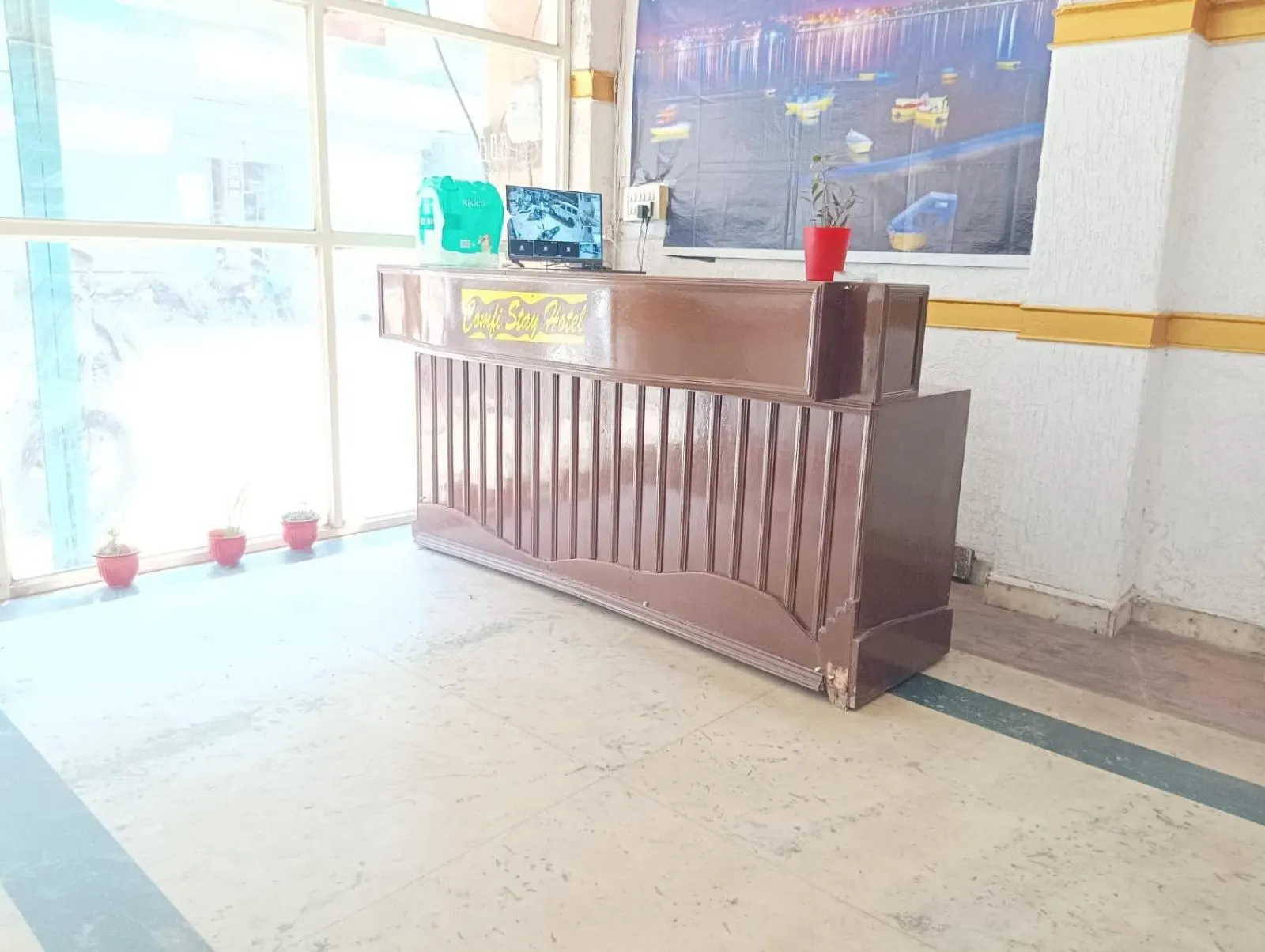 Lobby or reception in Comfi Stay Hotel Bhopal
