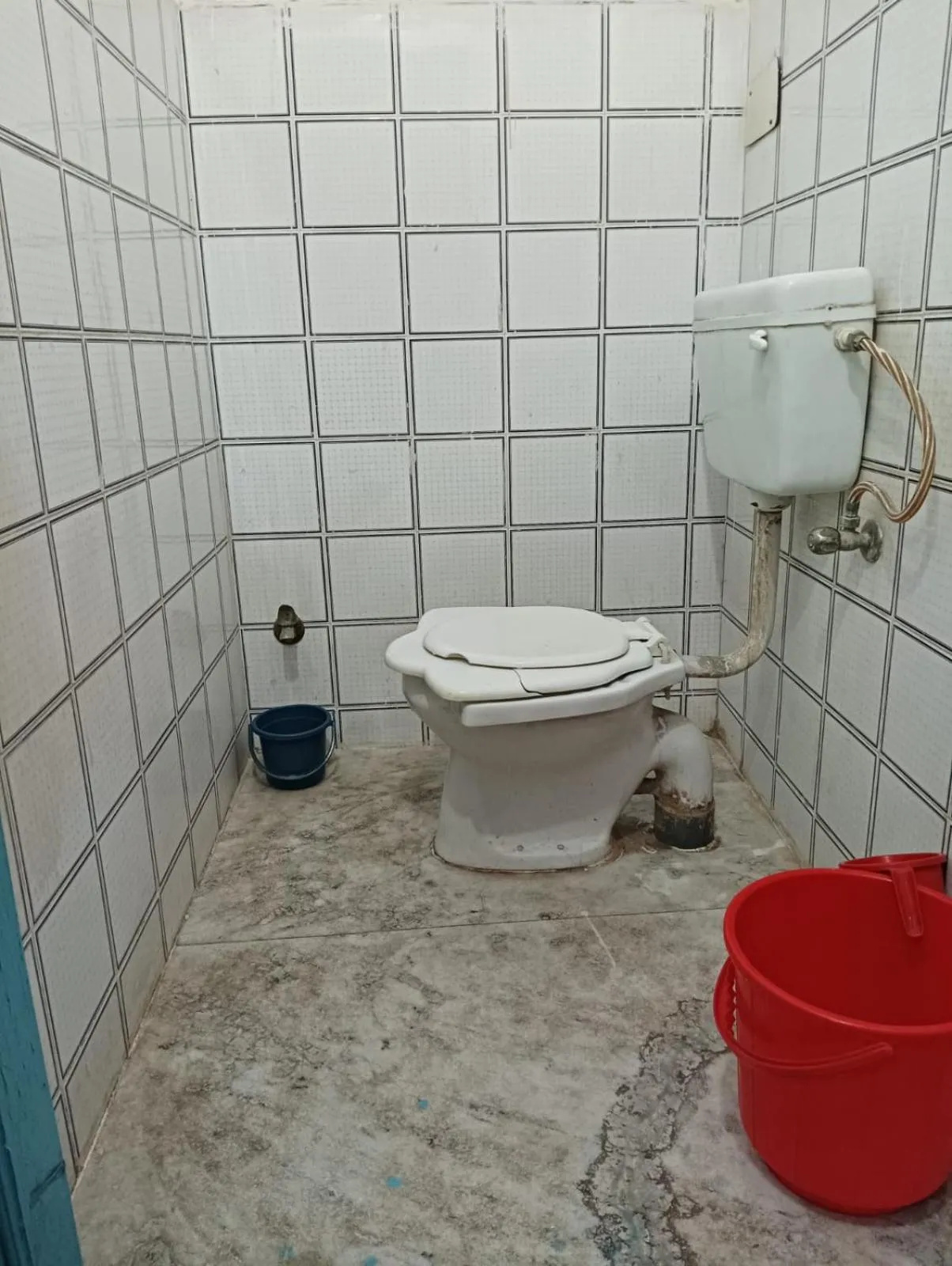 Toilet in Comfi Stay Hotel Bhopal