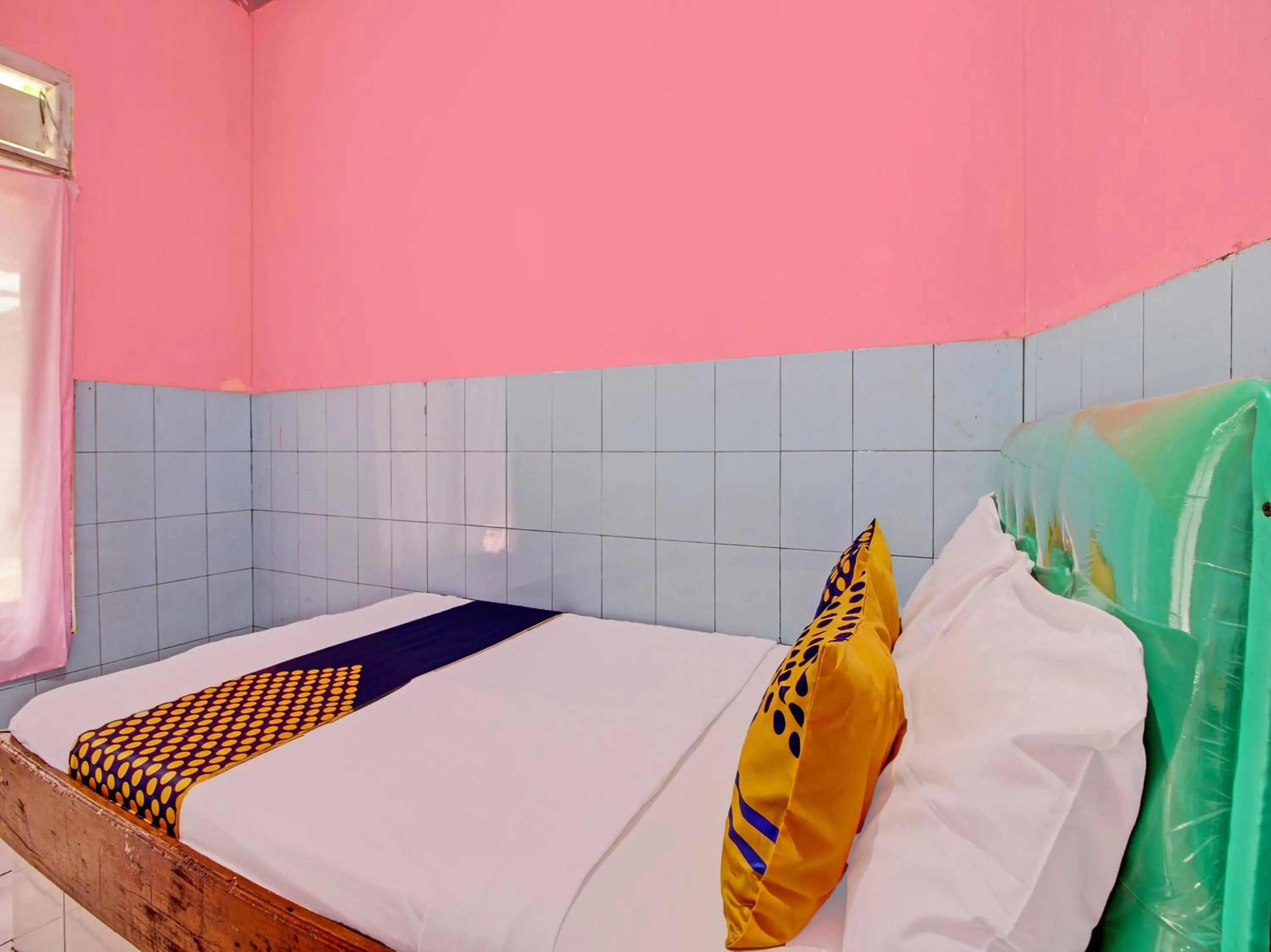 Bedroom, Bed in Hotel O 4 Saudara Hotel