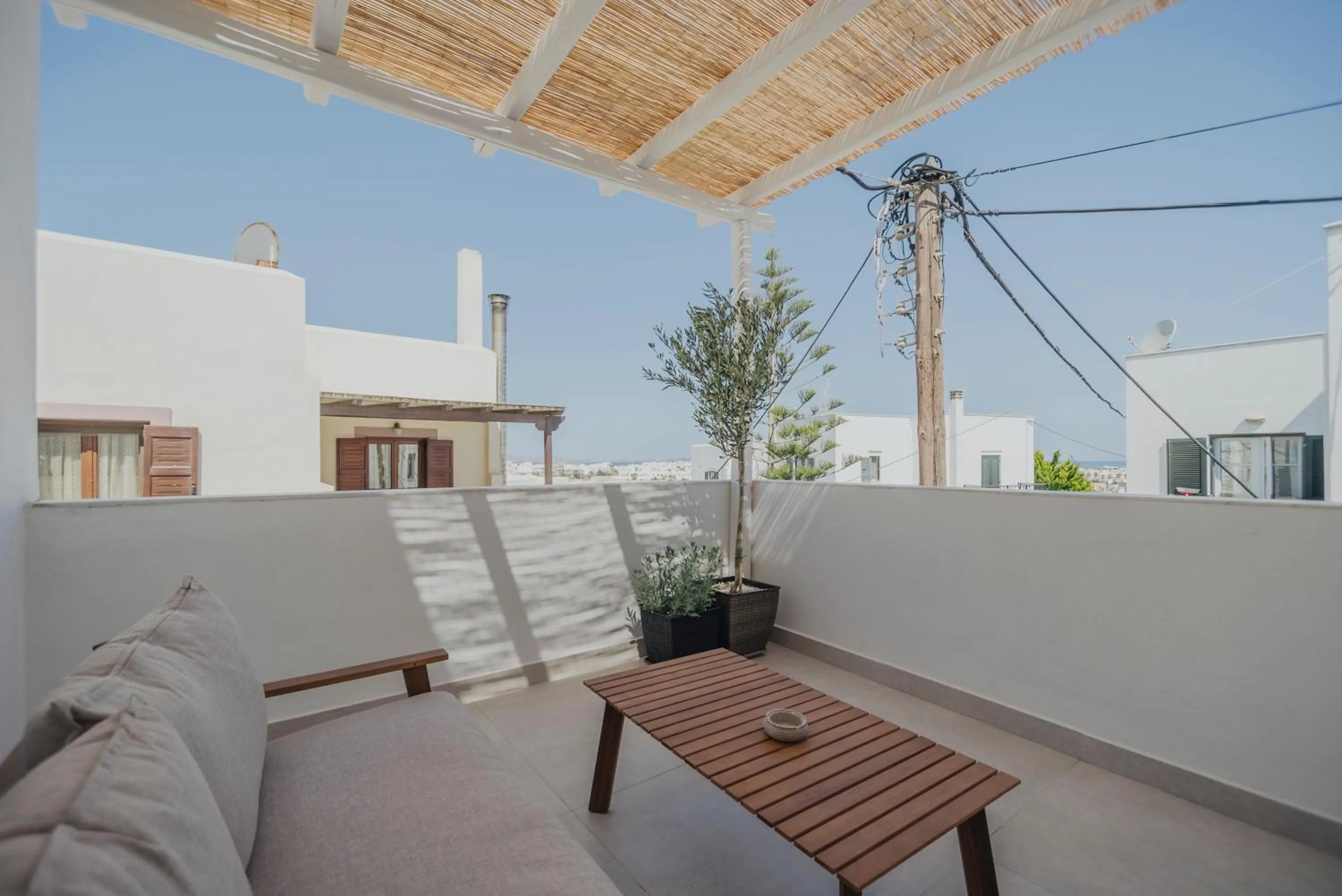 Property building in Golden Bird's