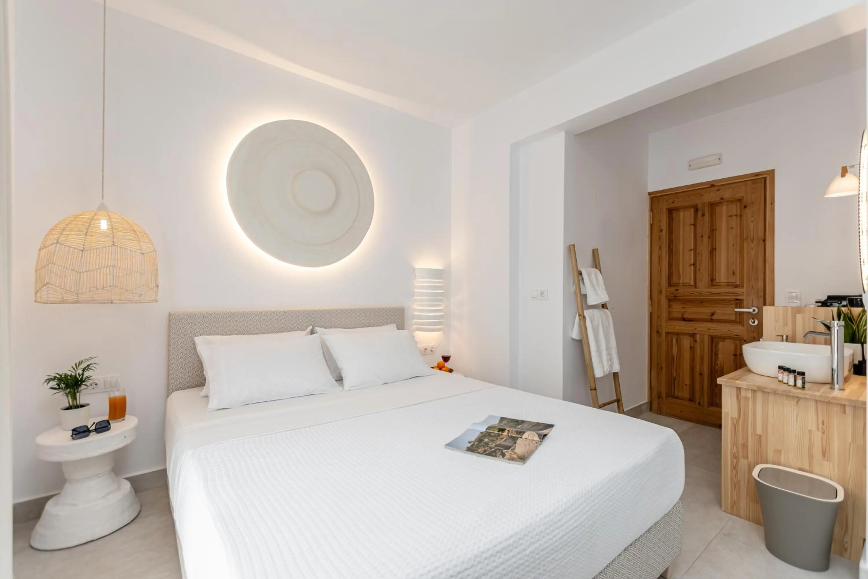 Bed in Golden Bird's