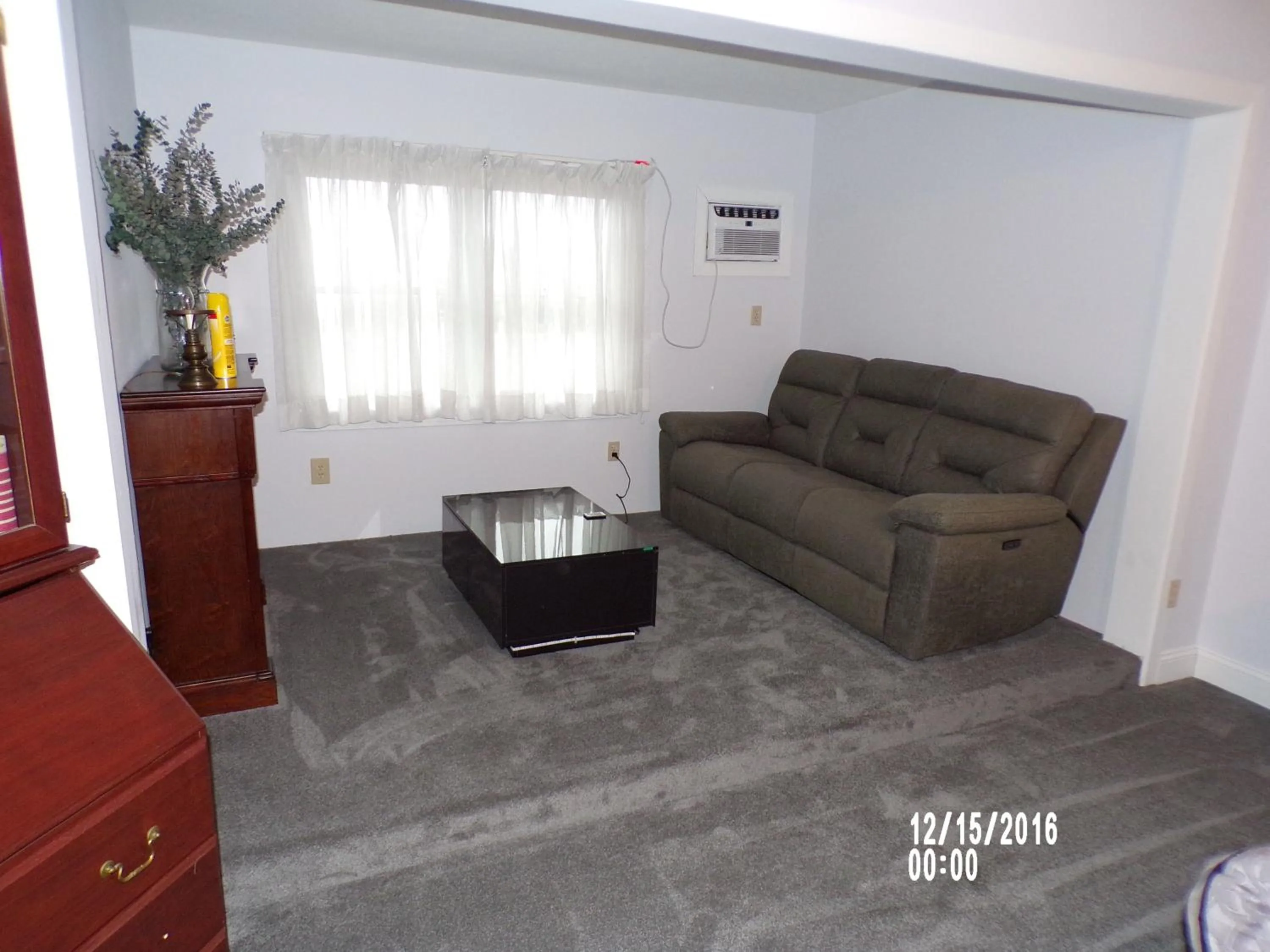 Bedroom in Longhouse Manor B&B