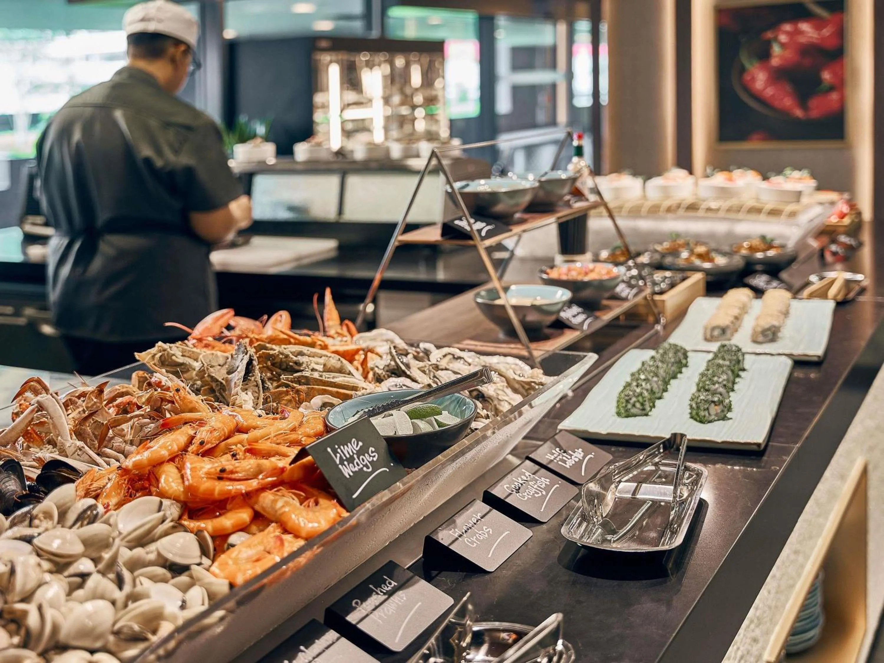 Restaurant/places to eat in Mercure ICON Singapore City Centre