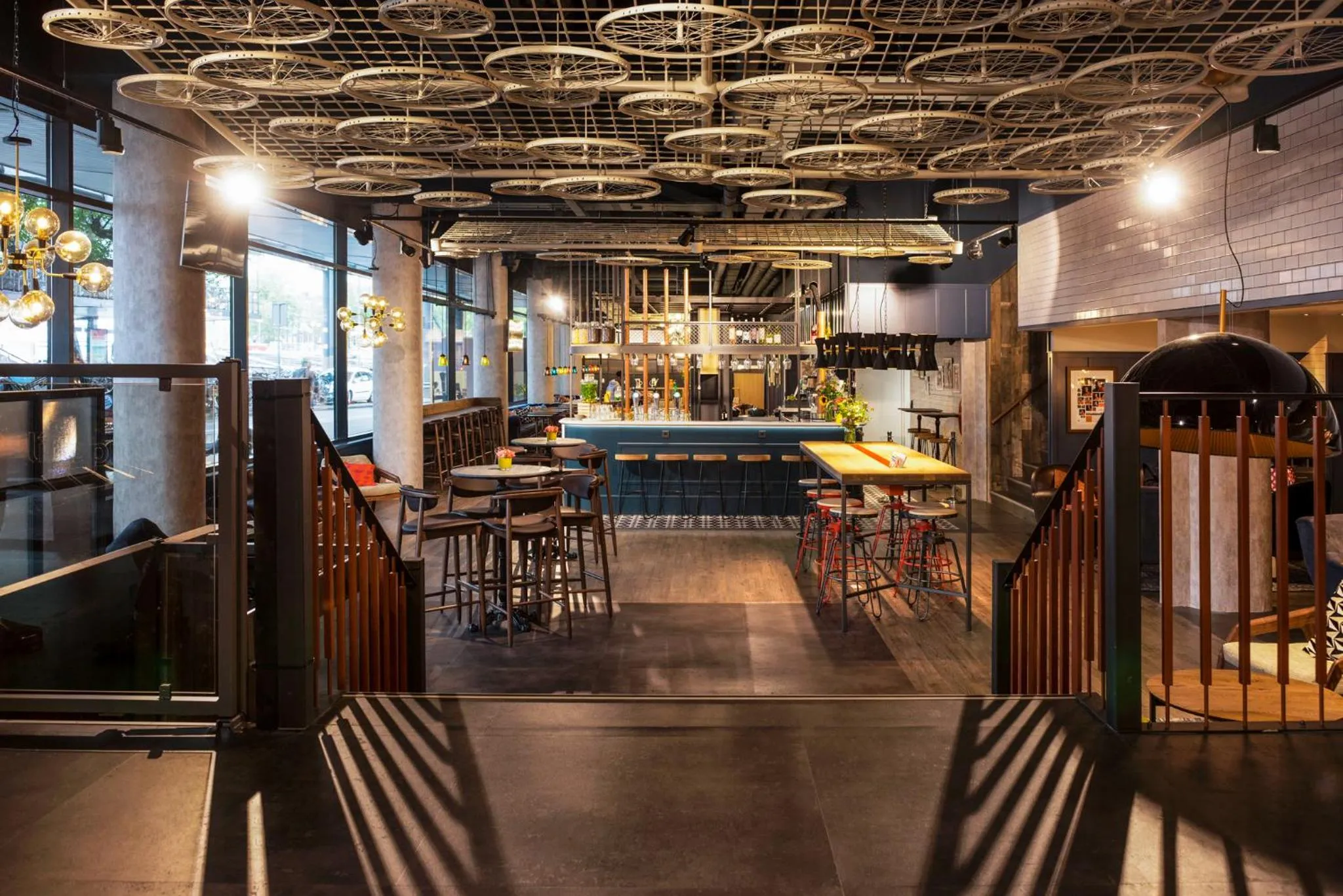 Restaurant/places to eat in ibis Amsterdam Centre