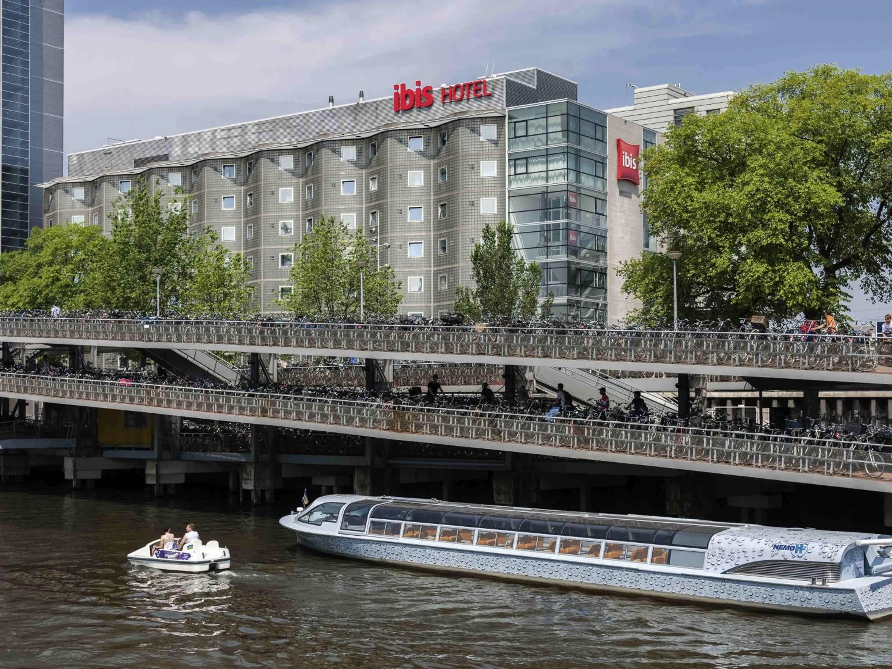 Property building in ibis Amsterdam Centre