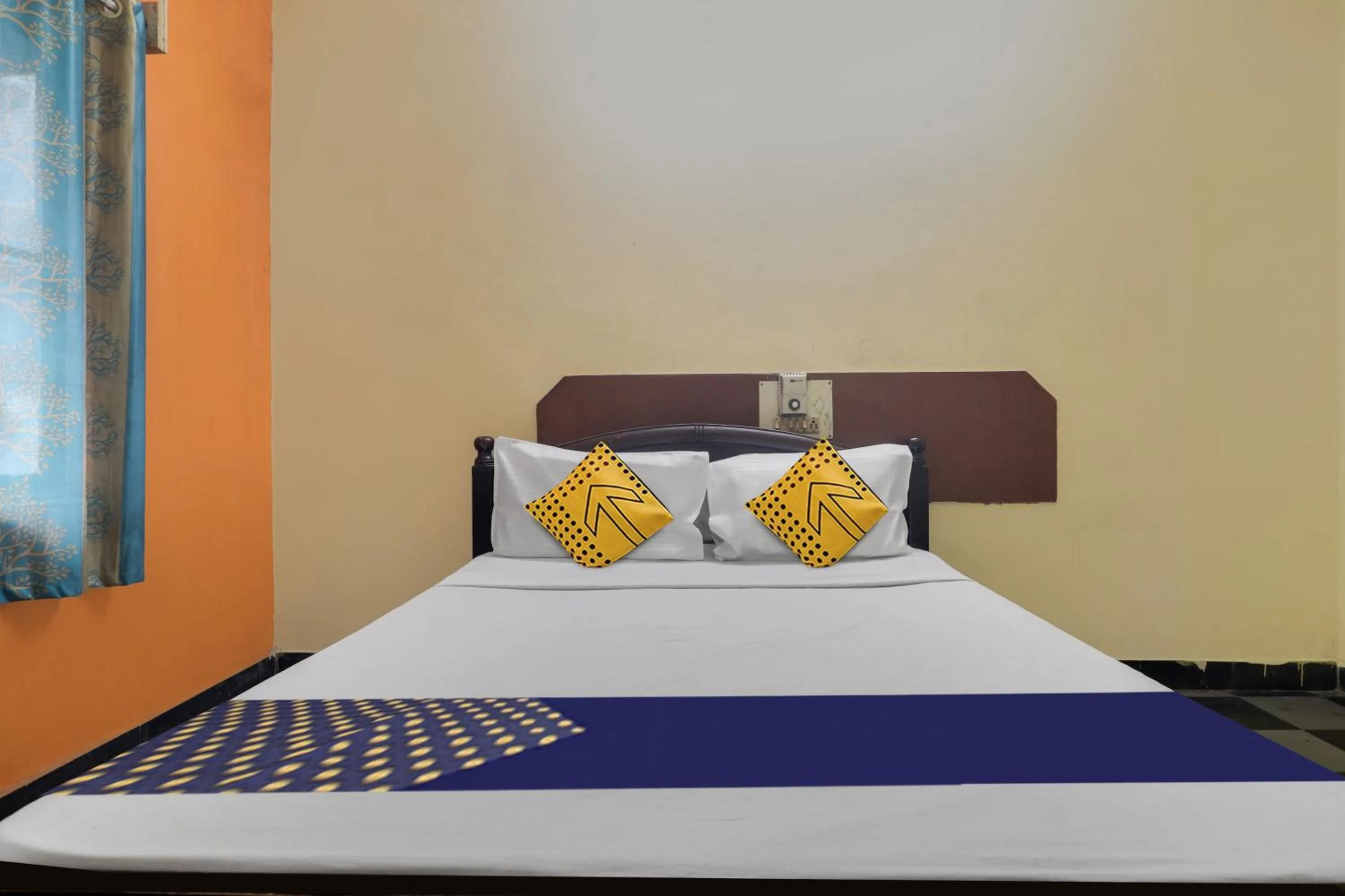 Bedroom, Bed in SPOT ON New Balaji Residency