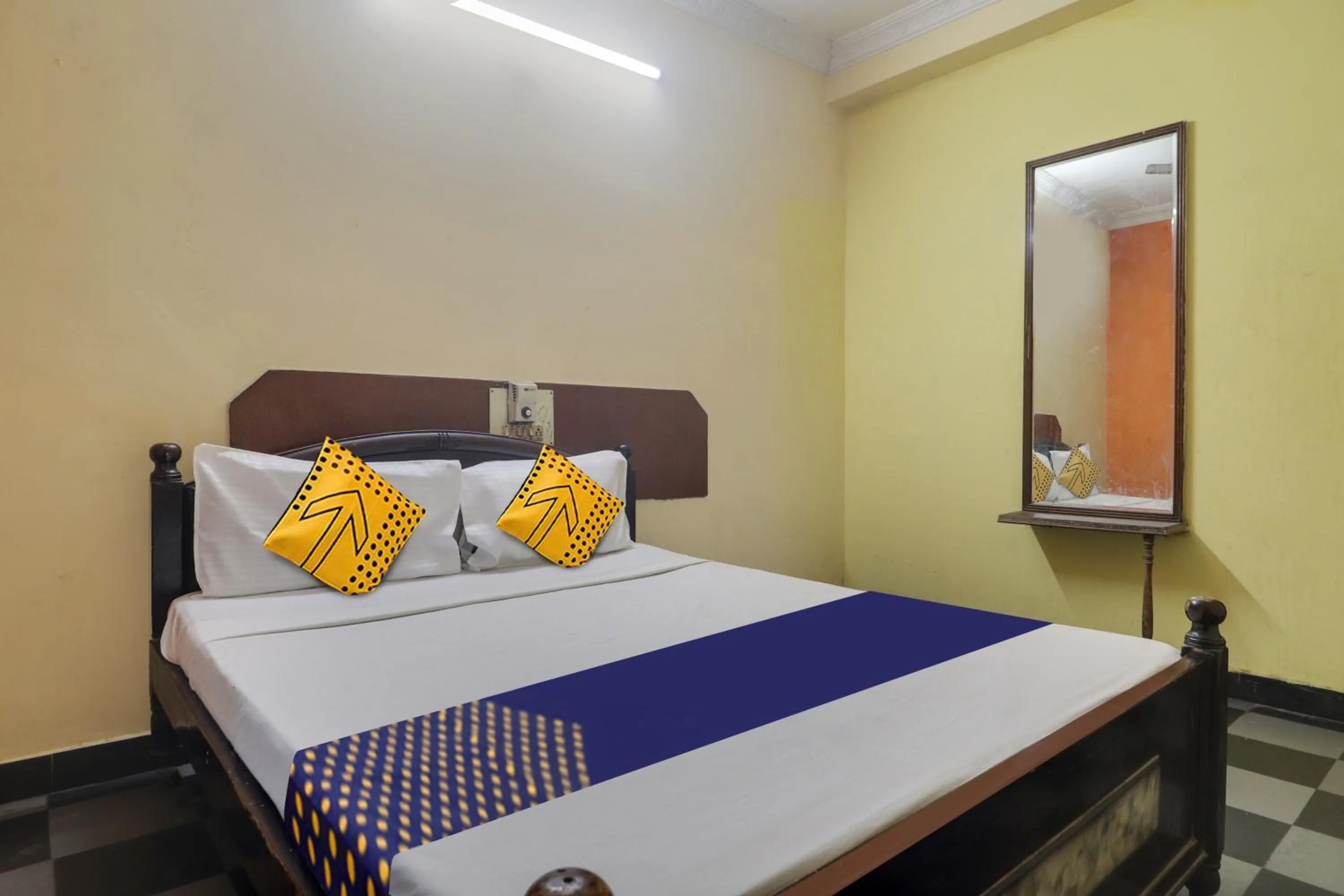 Bedroom, Bed in SPOT ON New Balaji Residency