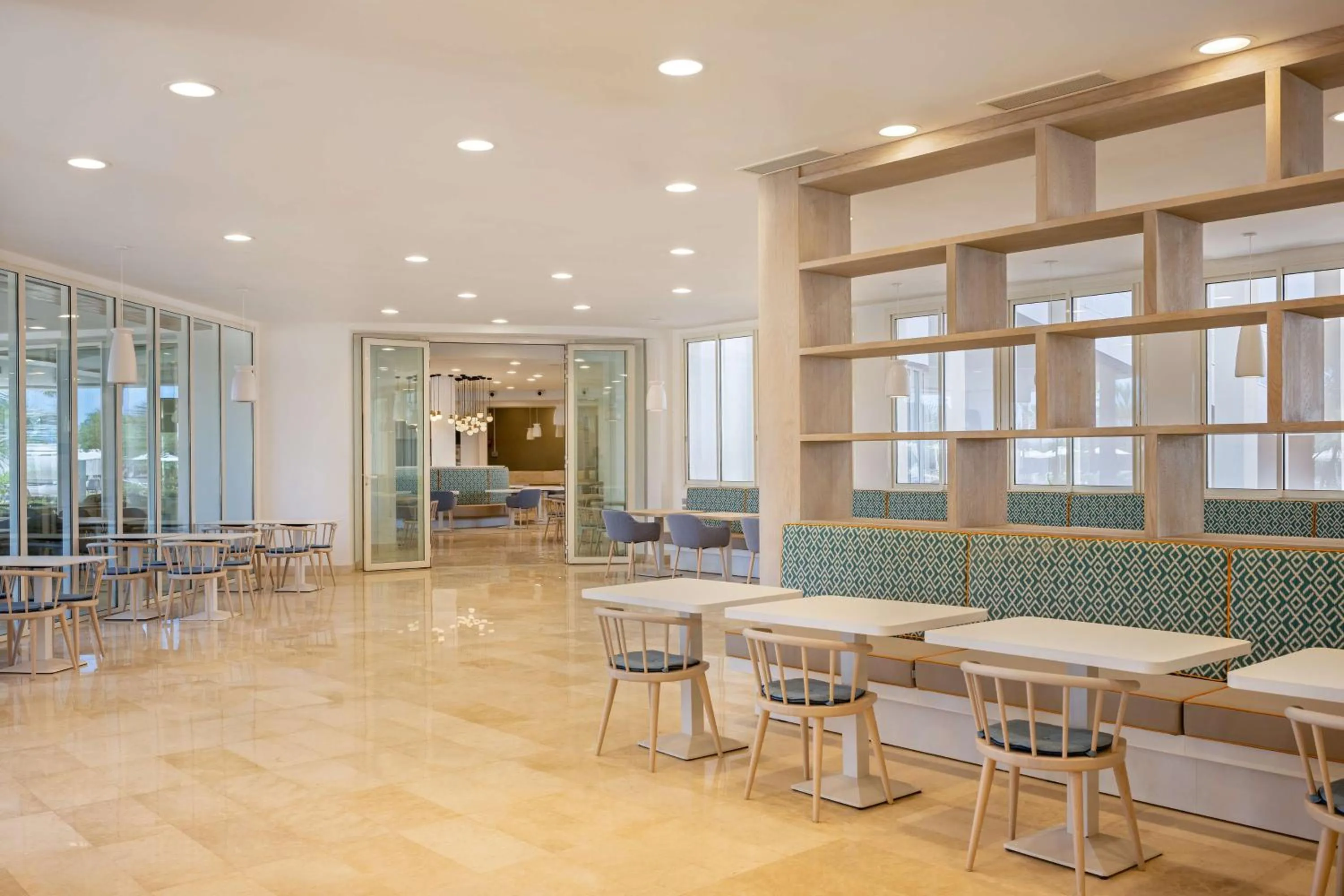 Restaurant/places to eat in Radisson Blu Residences, Saidia