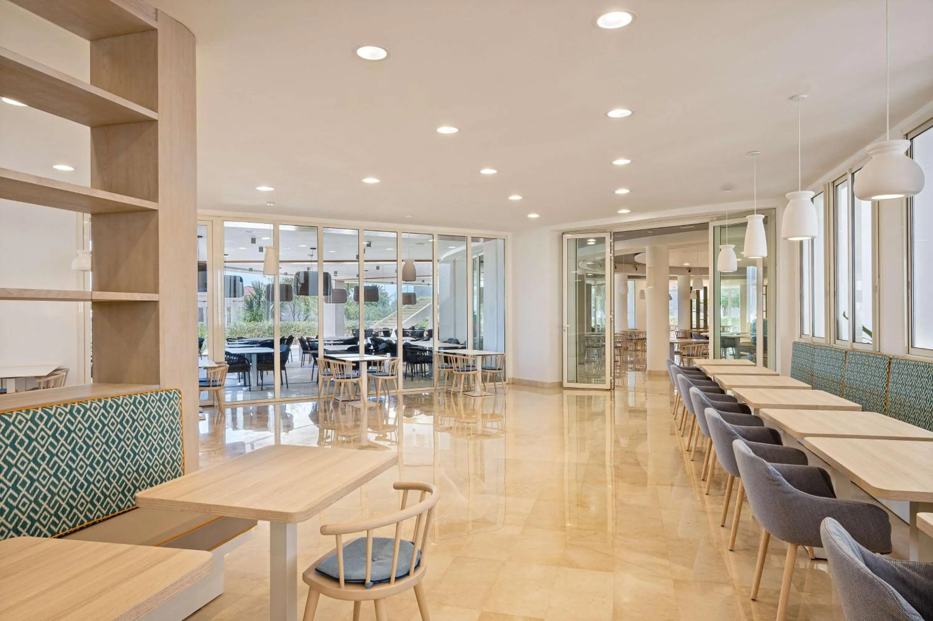 Restaurant/places to eat in Radisson Blu Residences, Saidia